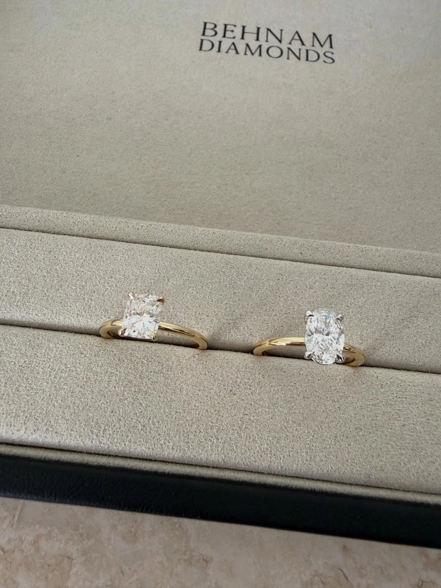 Same signature design, different diamond shape and setting colour.

Create it your way✨

#perthjeweller #perthjewellery #perthdiamonds