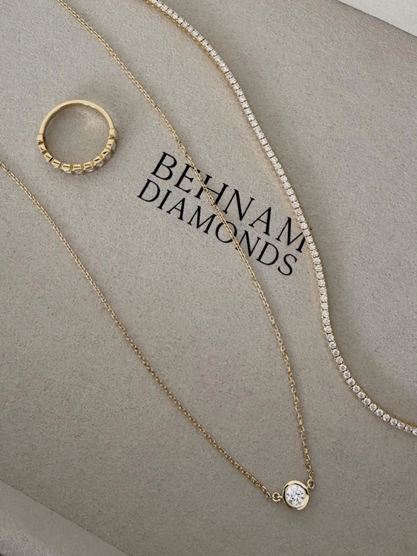 Complete the look with these essentials✨

&bull; 18ct yellow gold bezel set emerald cut diamond band
&bull; 18ct yellow gold classic tennis bracelet 
&bull; 18ct yellow gold bezel set round diamond pendant 

DM to enquire!

#perthjeweller #perthjewel