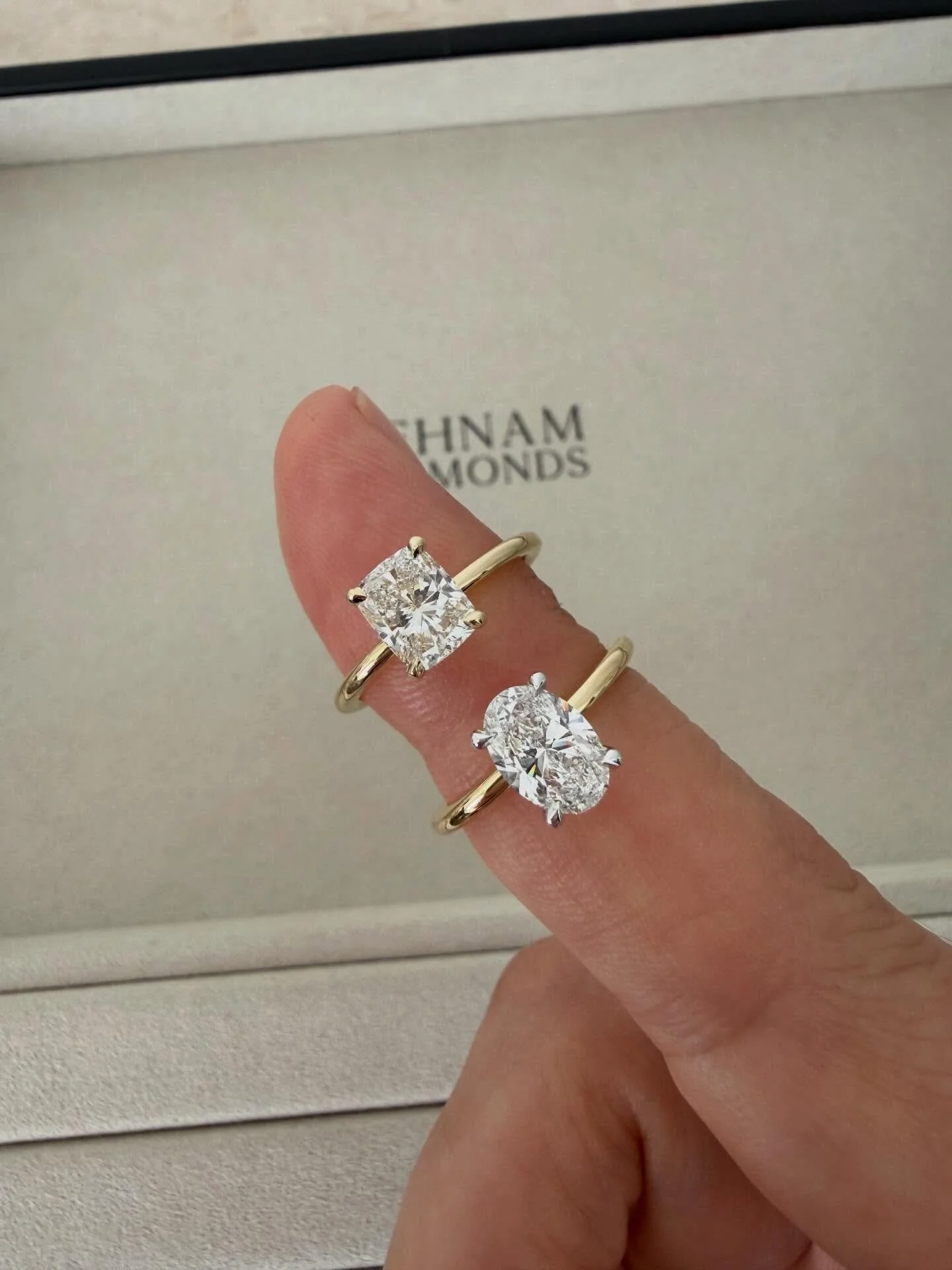 Two of our favourites✨

Elongated cushion or oval. Which are you choosing?

#perthengagementrings #bespokejeweller #cushionengagementring #ovalengagementring