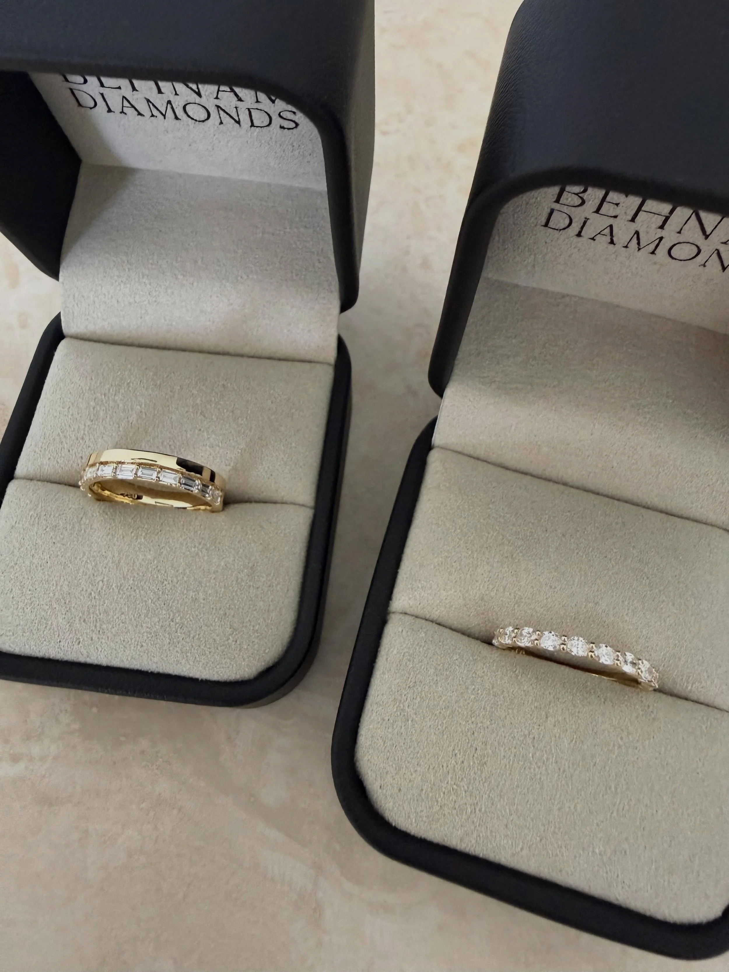 Baguettes or ovals? Wide or fine?

Have it your way✨

#baguettediamonds #ovaldiamonds #weddingbands
