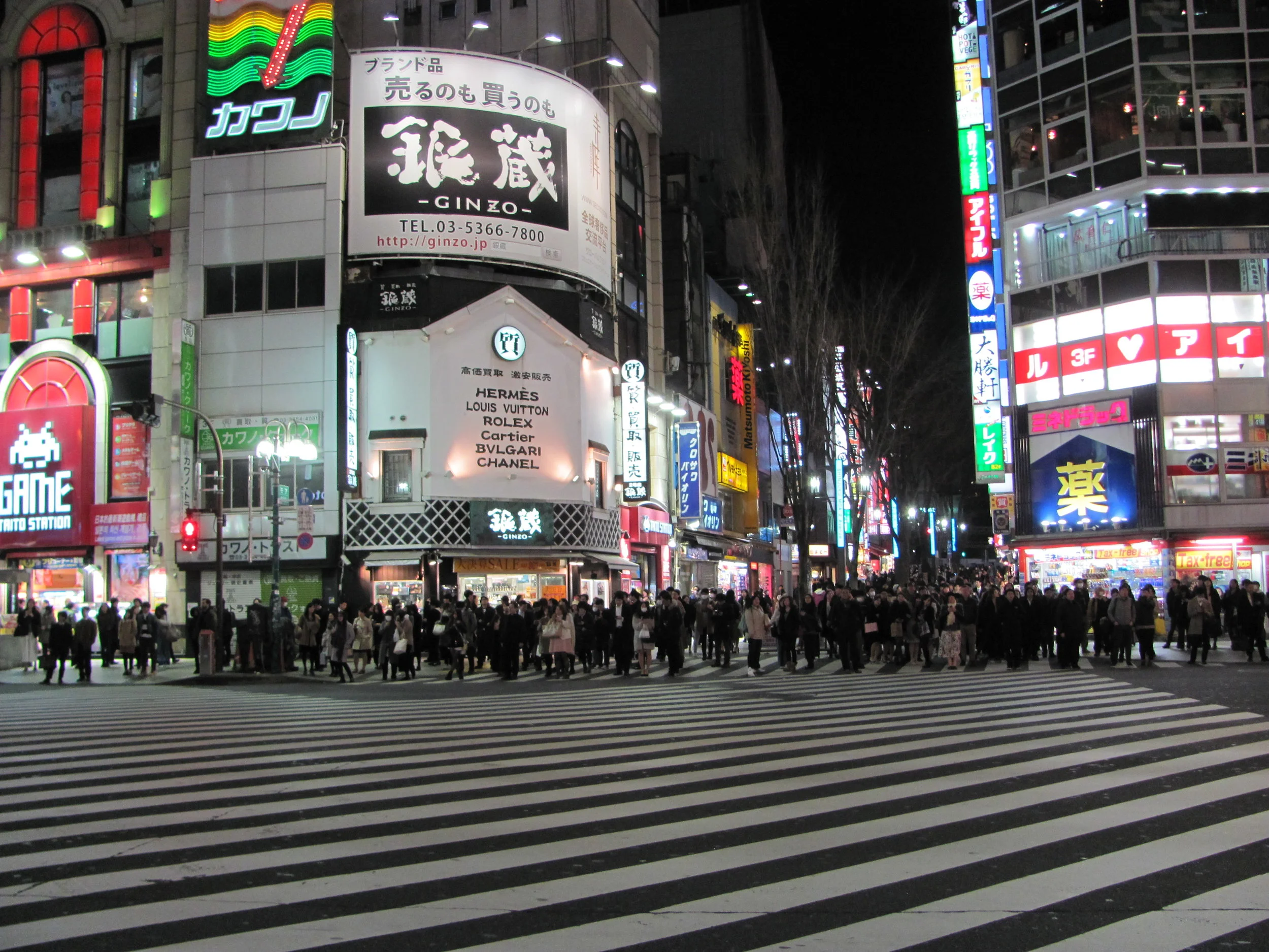 Mefford A 5 Famous intersection in Tokyo.JPG