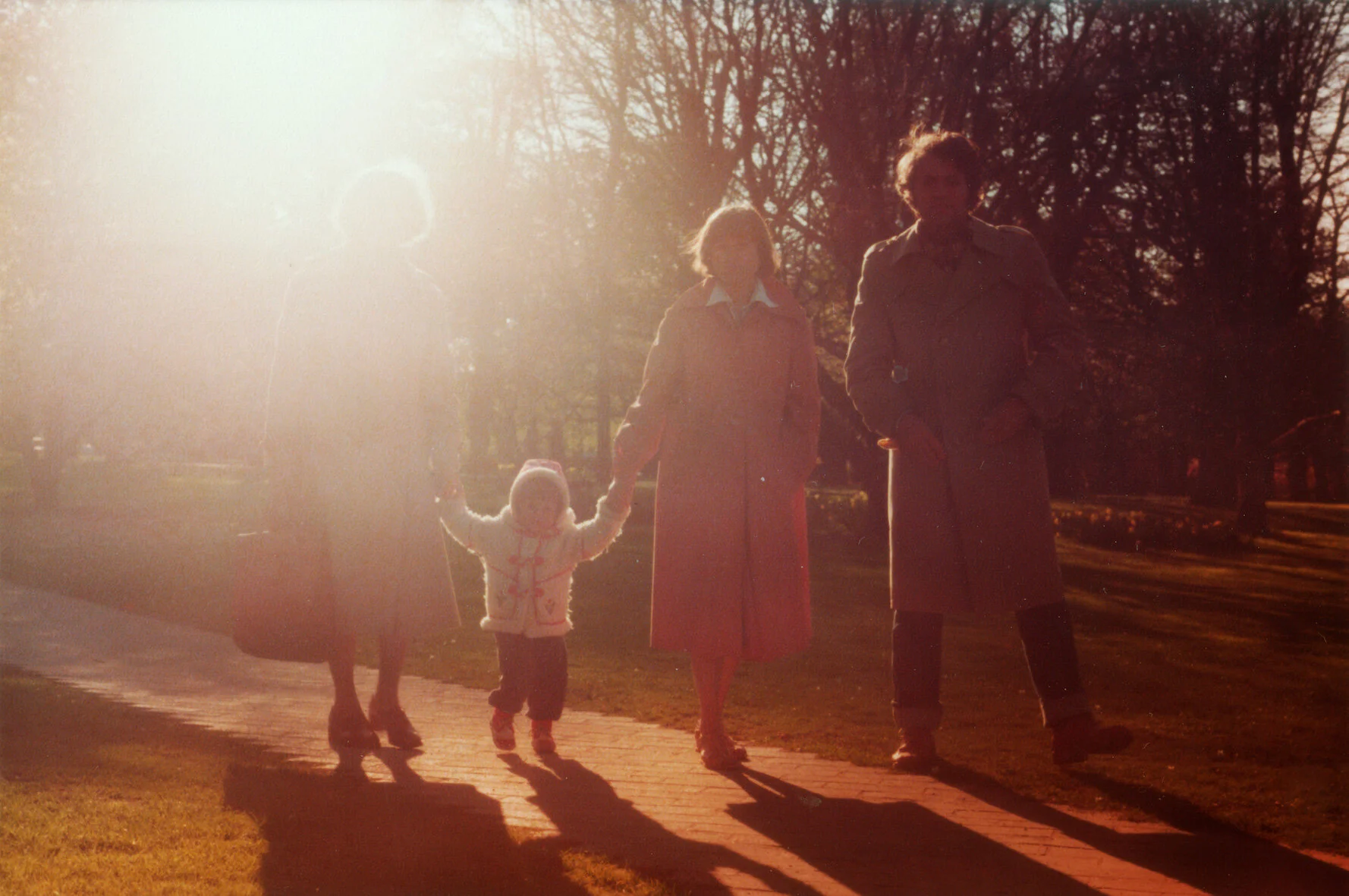 01_It Takes A Family main.jpg