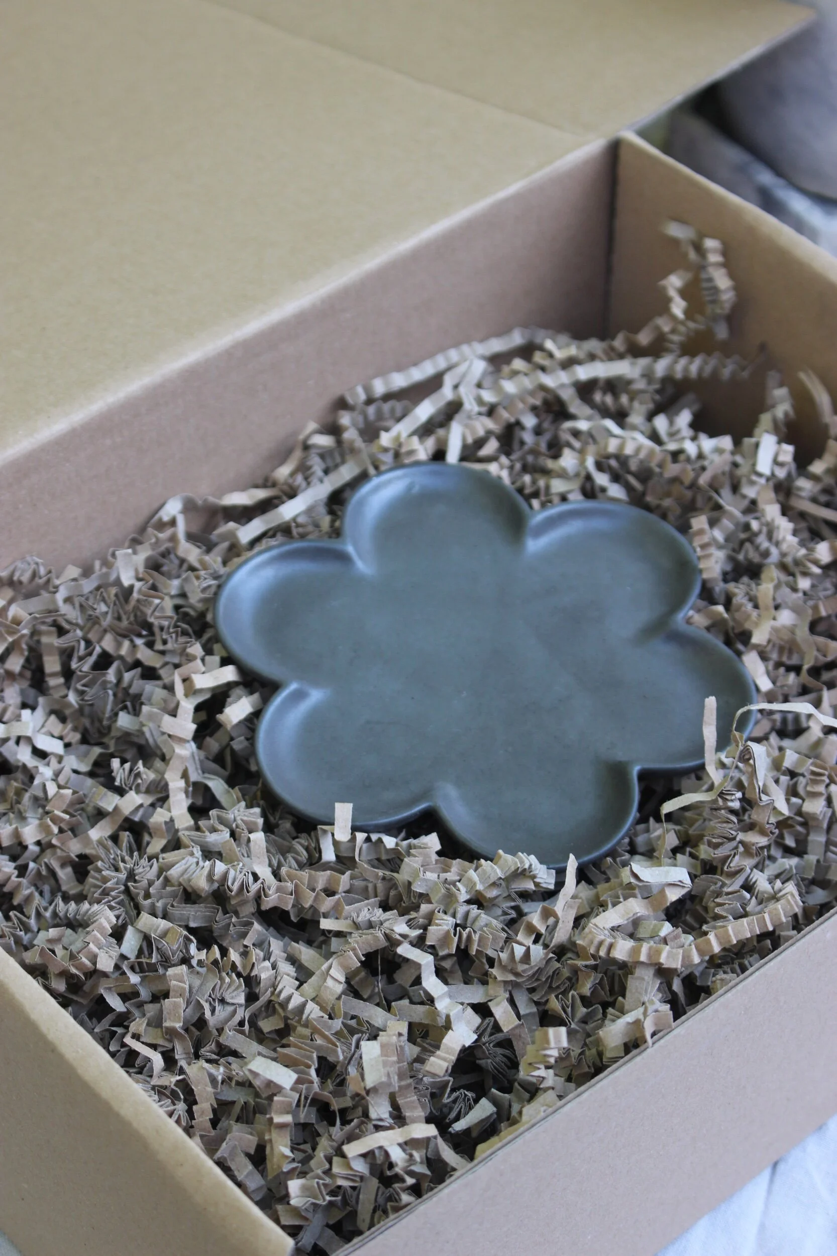 05FD56EA-C06B-40EE-B000-17ED2B7BF8E2