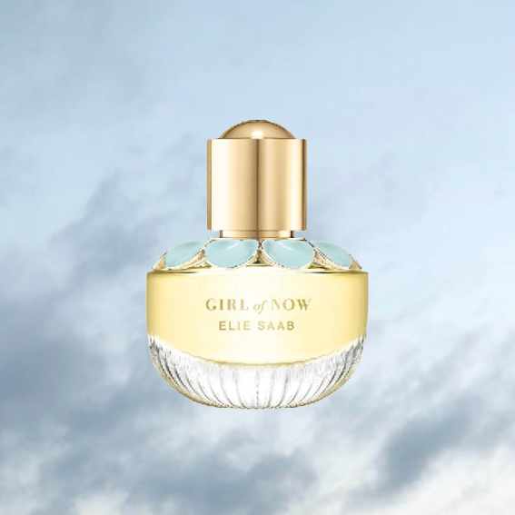I LOVE EXPLORING NEW BRANDS BUT ALSO I DO LOVE ME A CLASSIC BRAND LIKE ELIE SAAB. TBH WHAT FIRST WHAT DREW ME TO IT WAS THE NAME: GIRL OF NOW - DON’T WE ALL WANNA BE THAT? SO THIS IS ON MY WANNA TRY LIST. I READ THE INGREDIENTS LIST AND NOTICED THESE ARE ALL THE THINGS I LOVE: ALMOND, PISTACHIO, ORANGE, MANDARIN COMBINED WITH THE BRAND’S SIGNATURE PATCHOULI NOTE. CAN’T WAIT TO TRY! - T