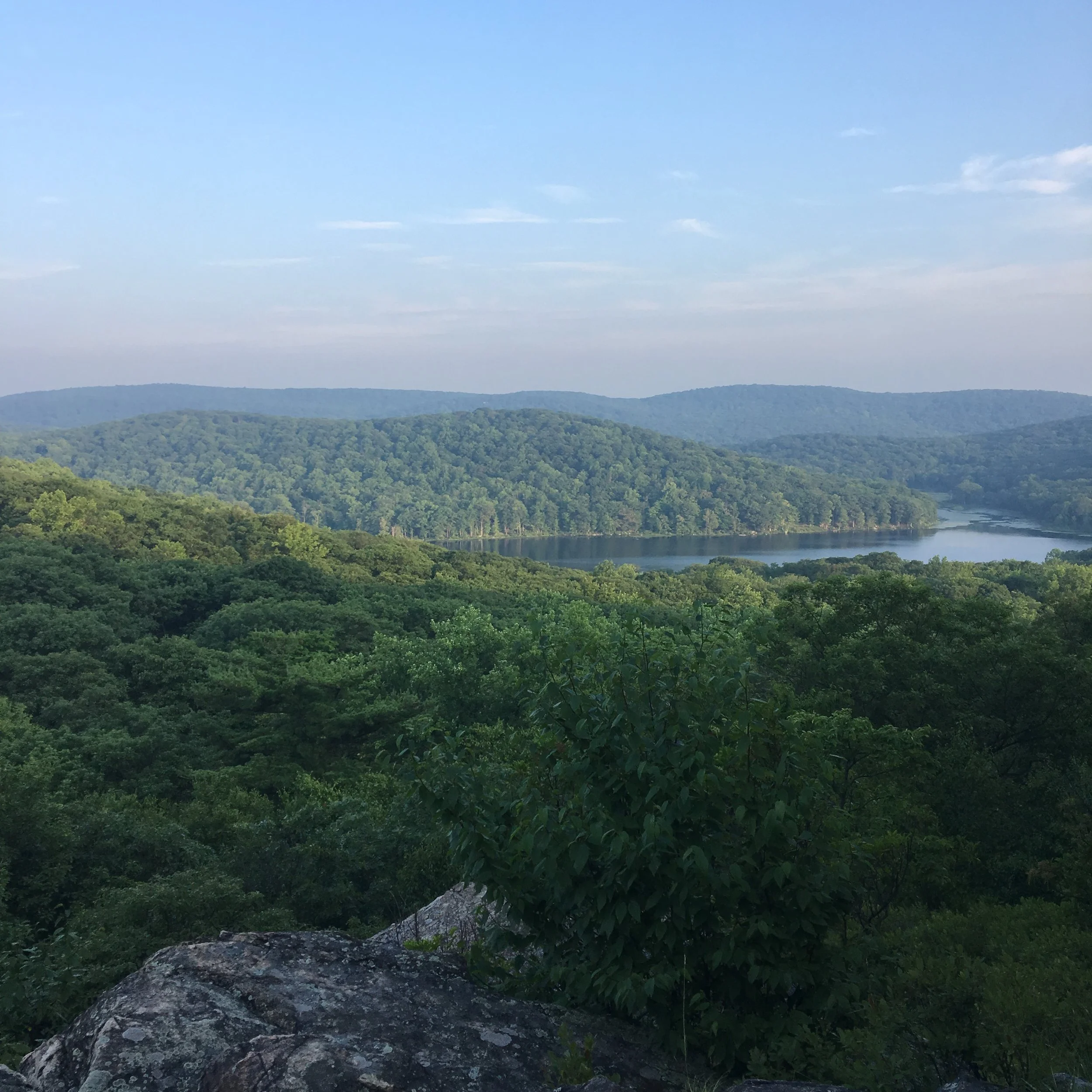 Delaware Water Gap, PA - Bear Mountain, NY [Mile 1,295 - 1,411
