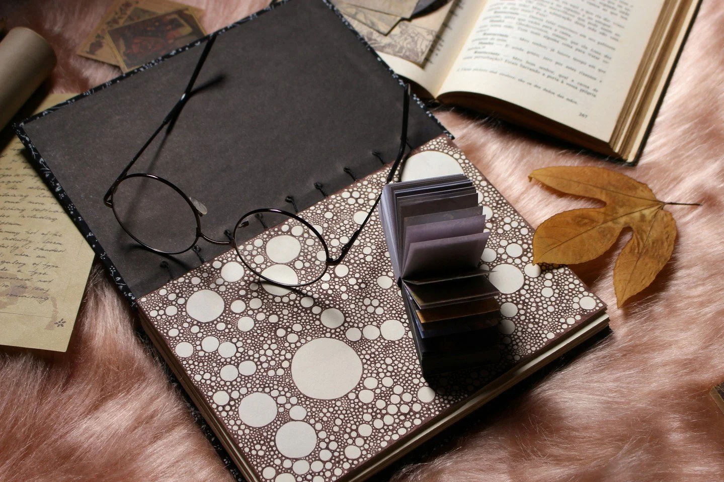 Have you ever made your own book? In Book of the Month Club, you&rsquo;ll learn creative techniques that transform paper into art, with a new structure every session. It&rsquo;s relaxing, hands-on, and way more fun than you expect.  Next session is A