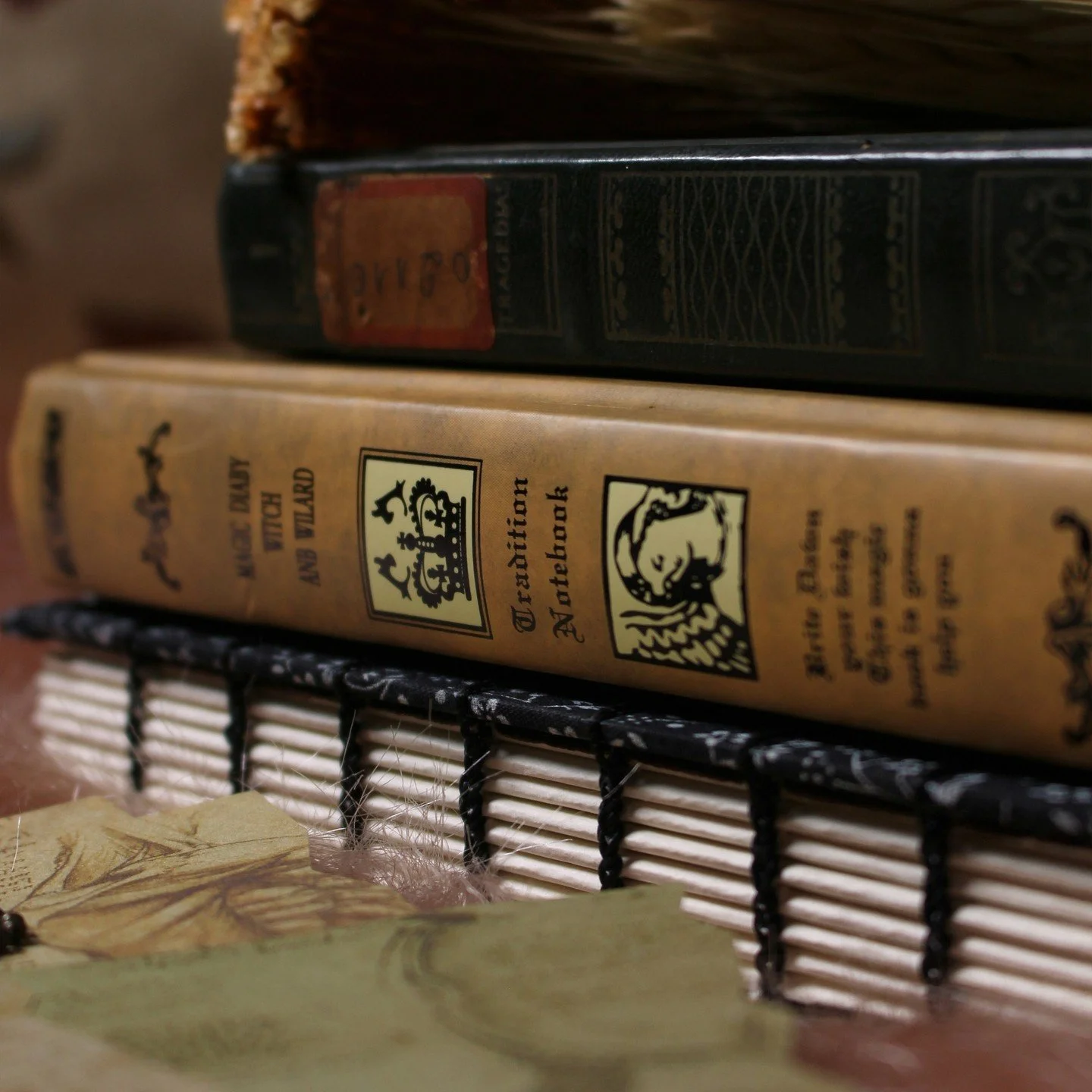 The DCA Book of the Month Club is a monthly hands-on exploration of traditional and contemporary bookmaking techniques. Learn new skills, experiment with materials, and leave each session with something you&rsquo;ve made yourself. 🧵✂️📚 No experienc