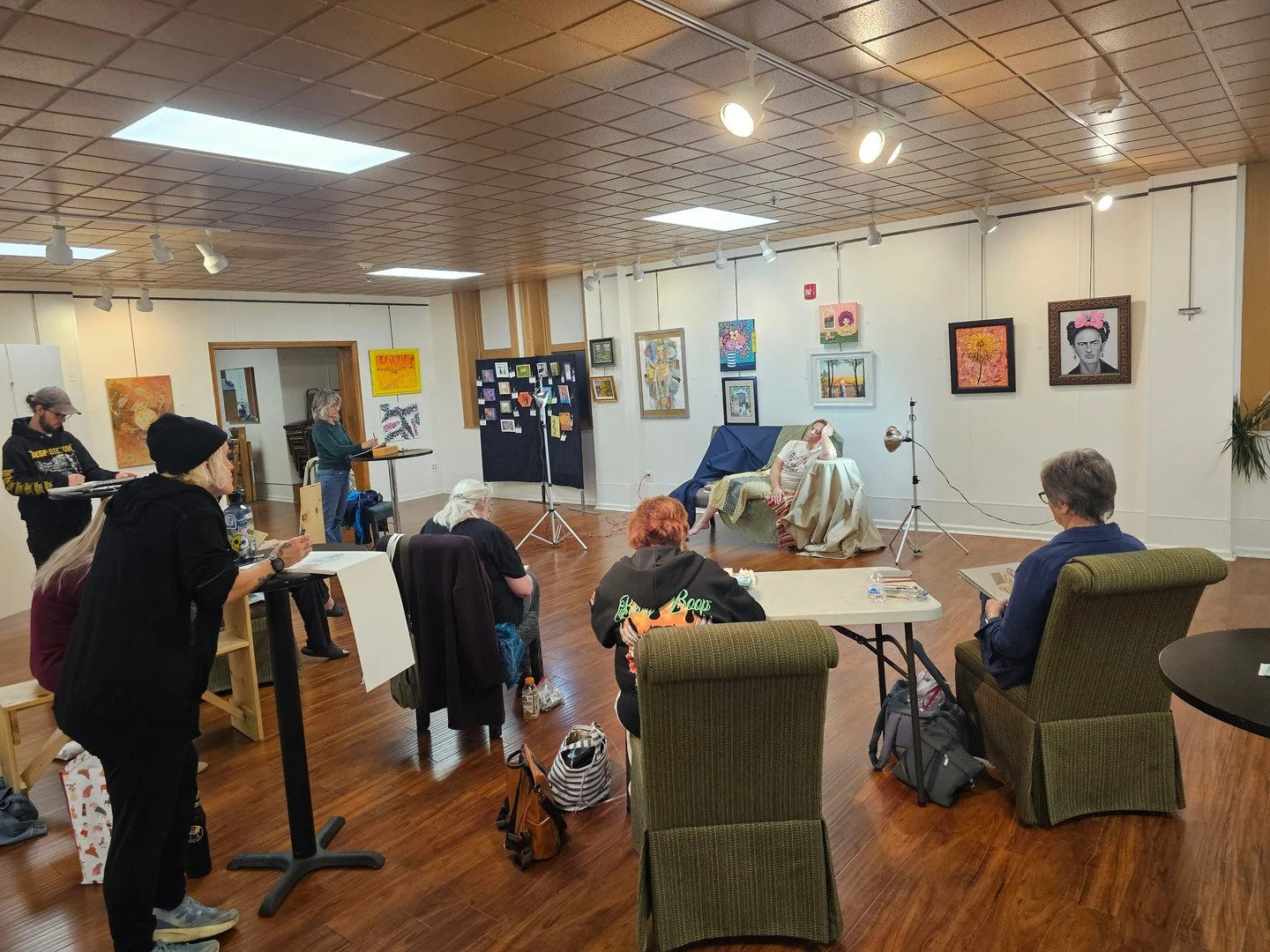 Today at 6pm! Artists are invited to join us in-person for sketching, drawing, painting and rendering from a live clothed model. $5 for DCA Members, $10 for non-members. Payable on day of session. Free for students ages 14-22. https://loom.ly/wuAu_A8