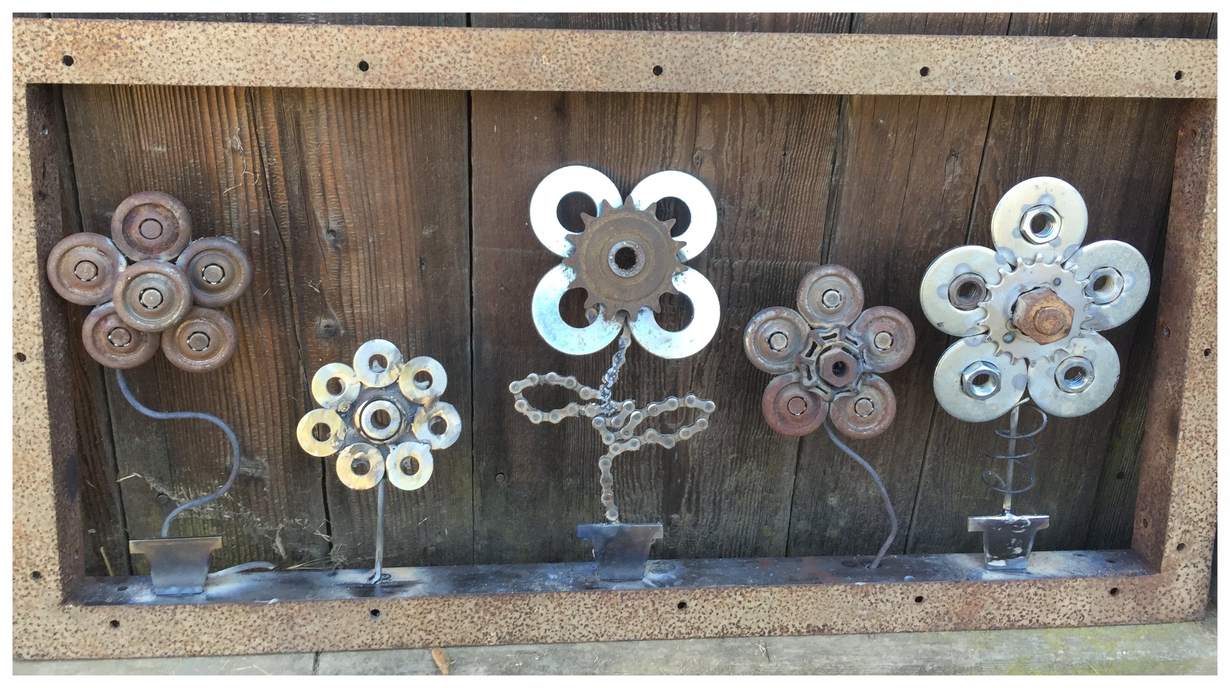 One of my weld projects.. Everything was found laying around. 