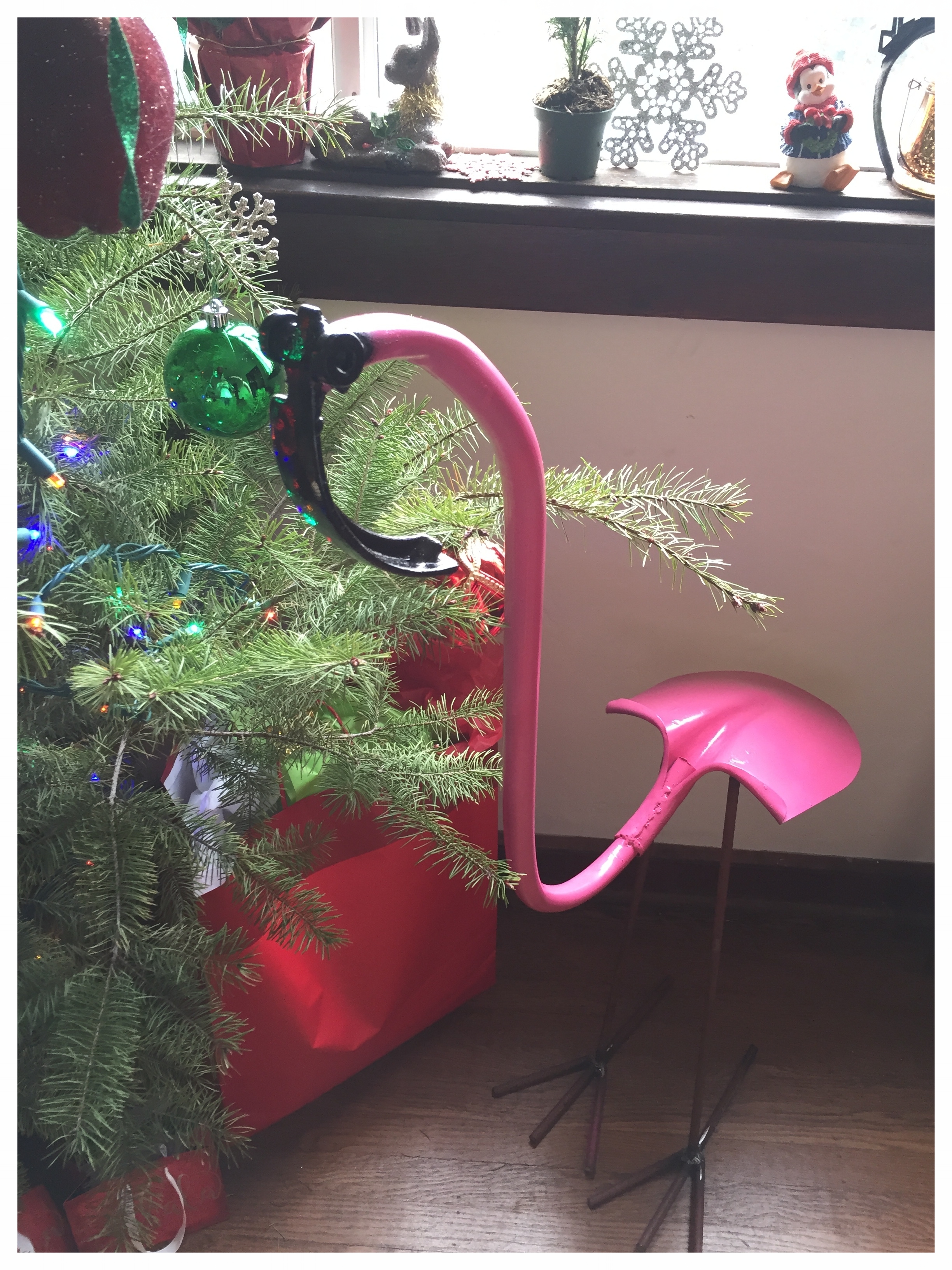 My mother in law loves flamingos so I welded her one out of a broken shovel, some rebar and misc metal. 