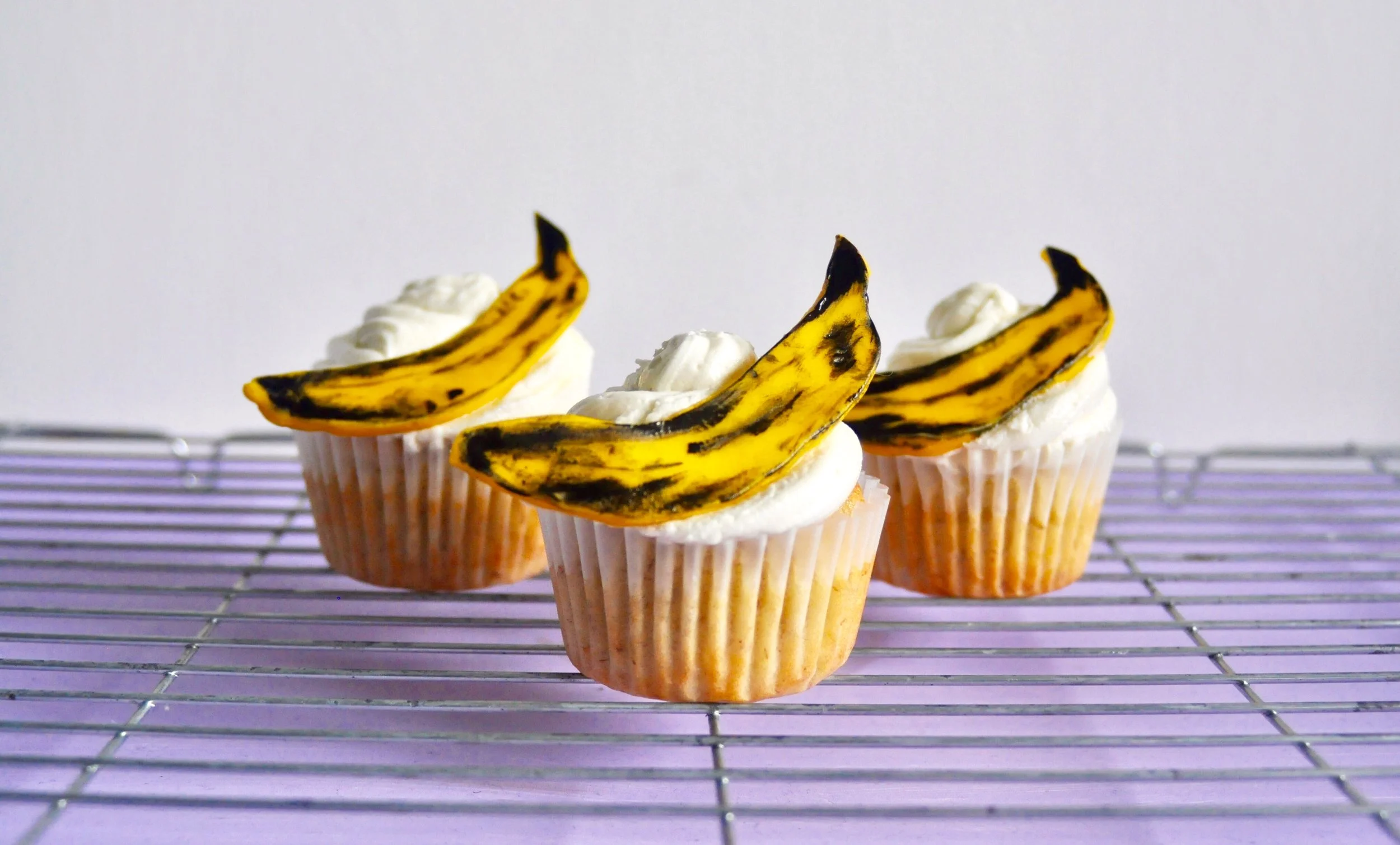 How To Make Pop Art Banana Cupcakes