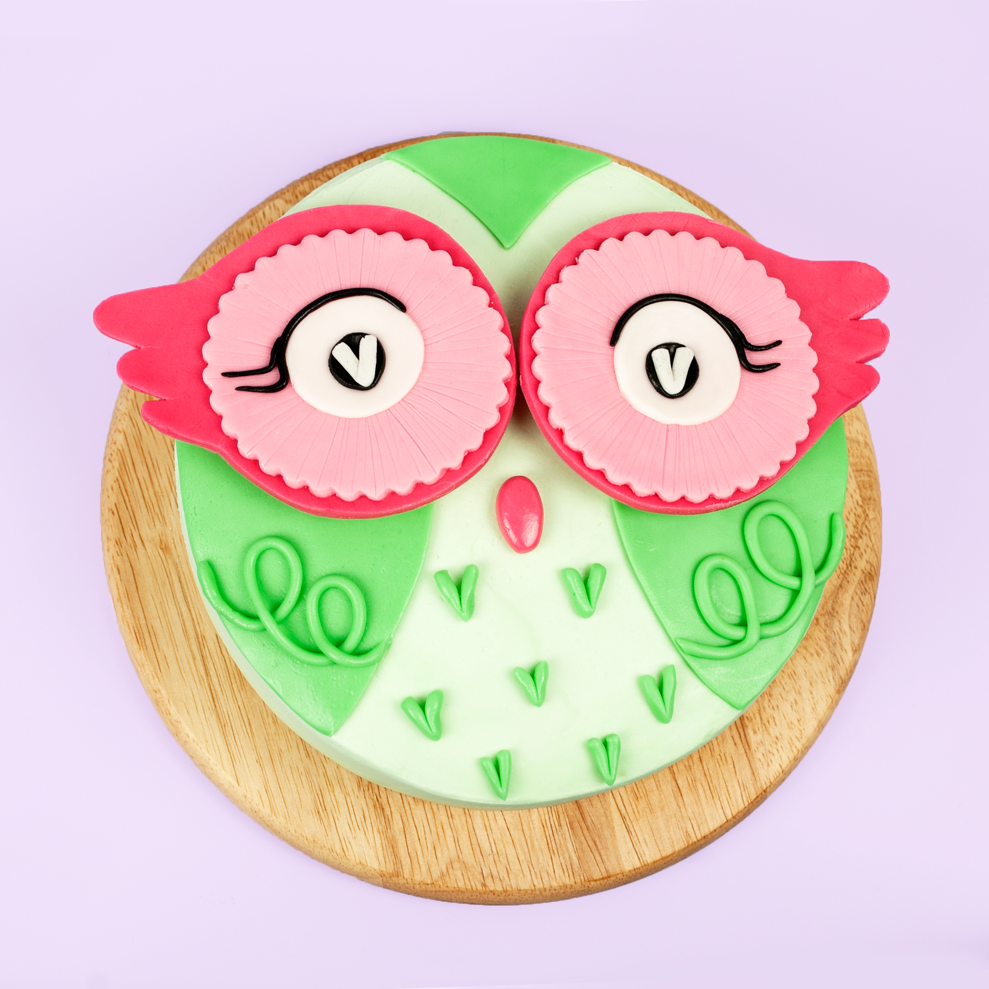 DIY Cute Green Owl Cake