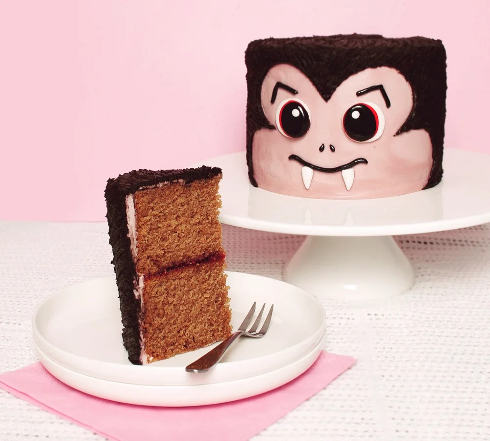 Spook Tacular Diy Vampire Cake Icing Insight