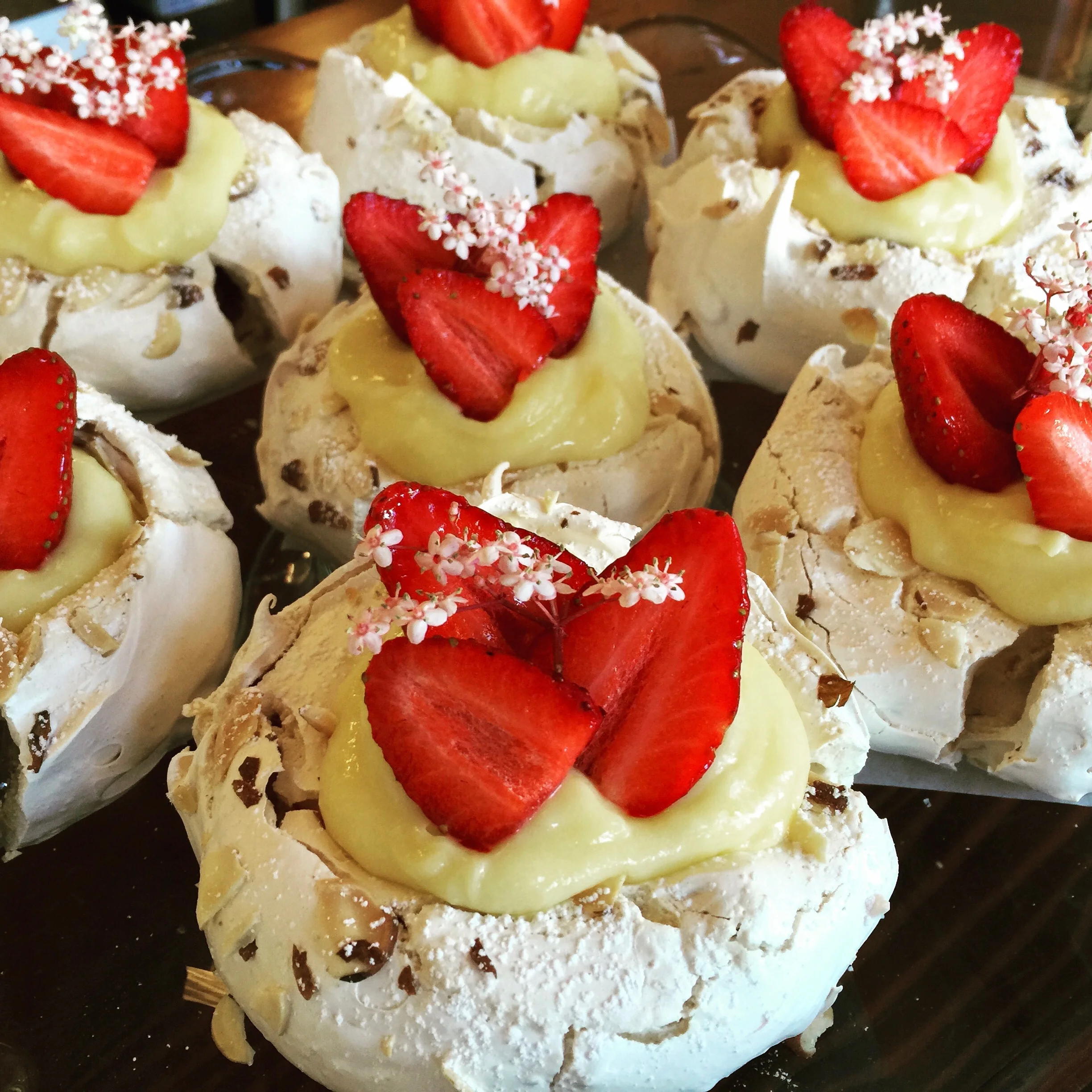 mini pavlova.jpeg