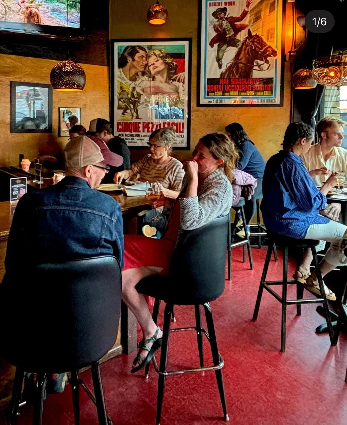 Lucky Horseshoe Lounge