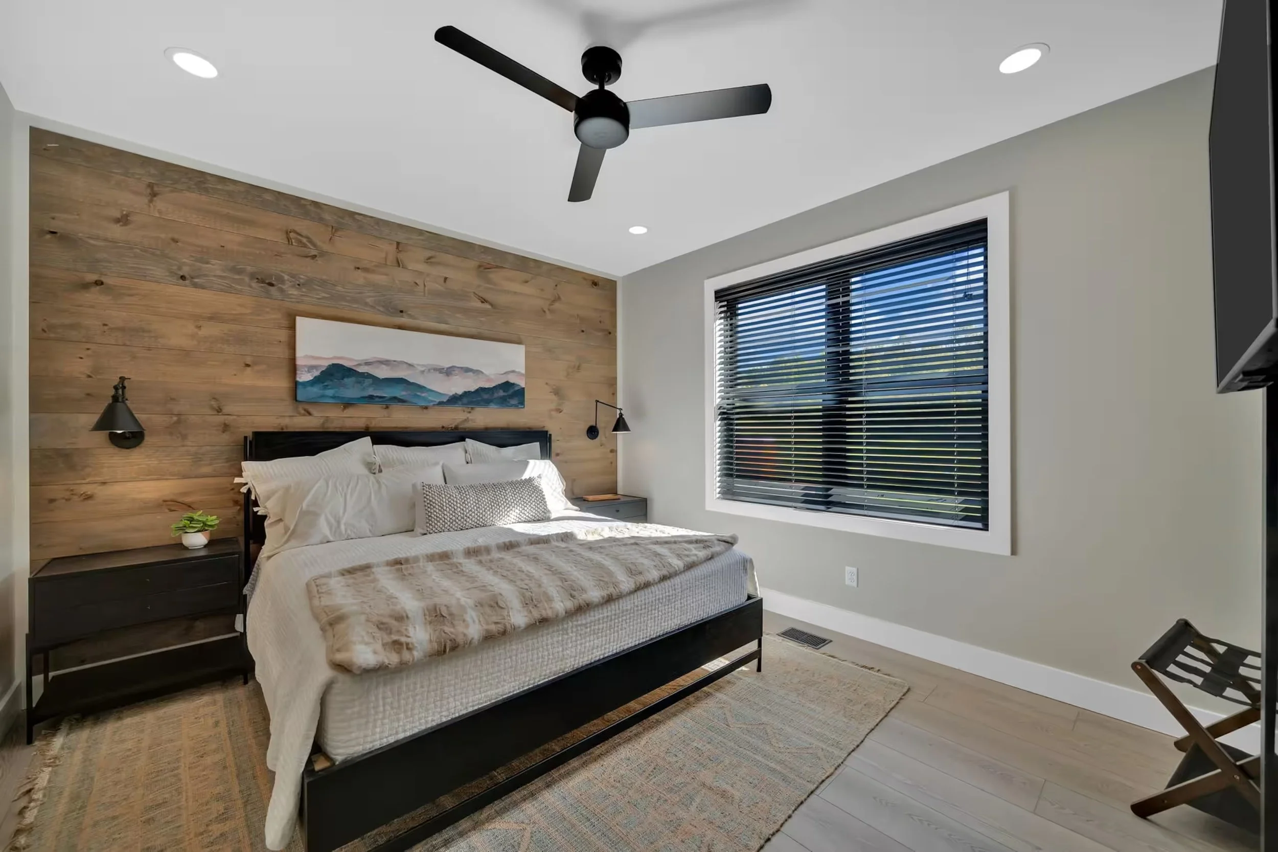 king bedroom cc 2027.jpg