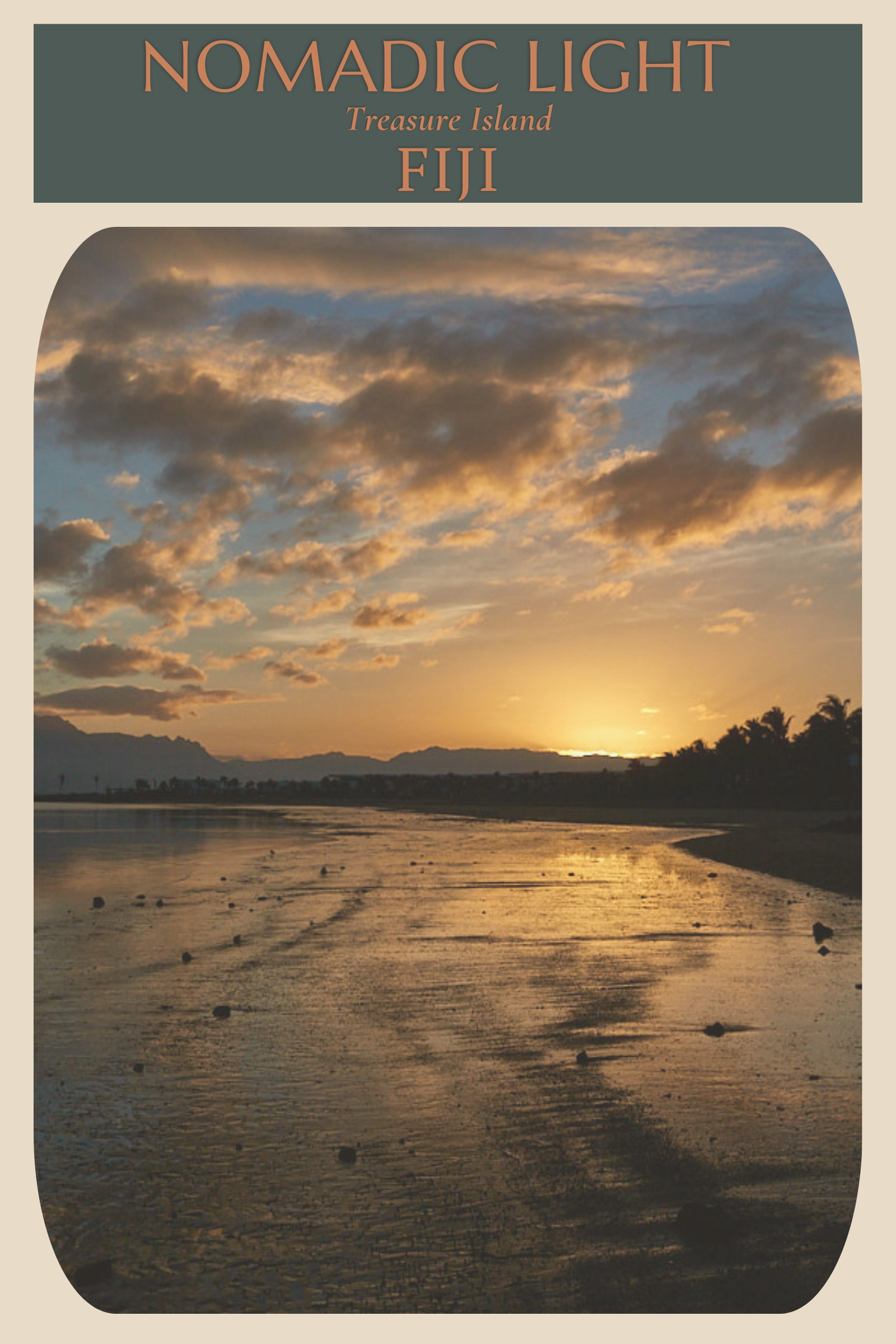 : Quand le soleil s’incline, la mer devient miroir et le monde se tait. EN: When the sun bows down, the sea becomes a mirror and the world falls silent. Entrer