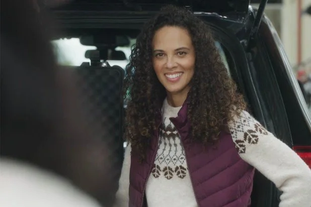 Lifetime Debuted Its First Lesbian-Centered Christmas Movie &amp; Twitter Is Obsessed