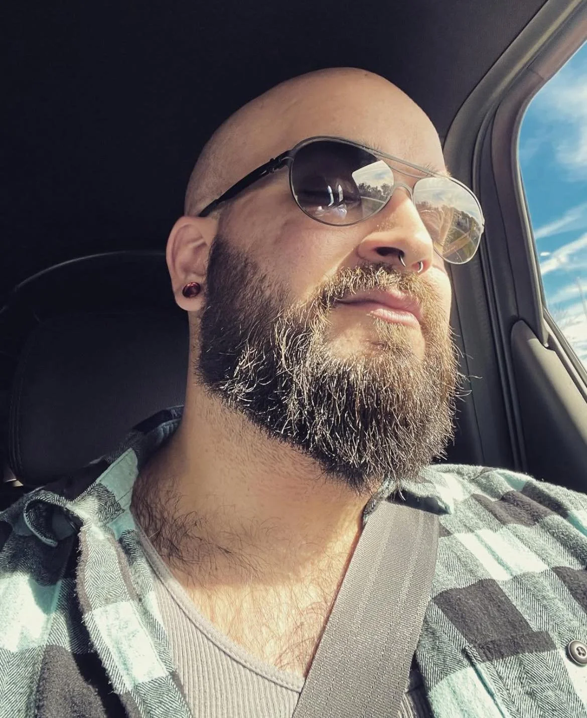 A very Happy (though belated) Birthday to our tenor, Justin! 🎂🍨🎶Please join us in wishing him a very happy day!

Fun fact: Justin loves the smell of cleaning chemicals. Why? We're not entirely sure, but at least we can assume his place is clean. ;