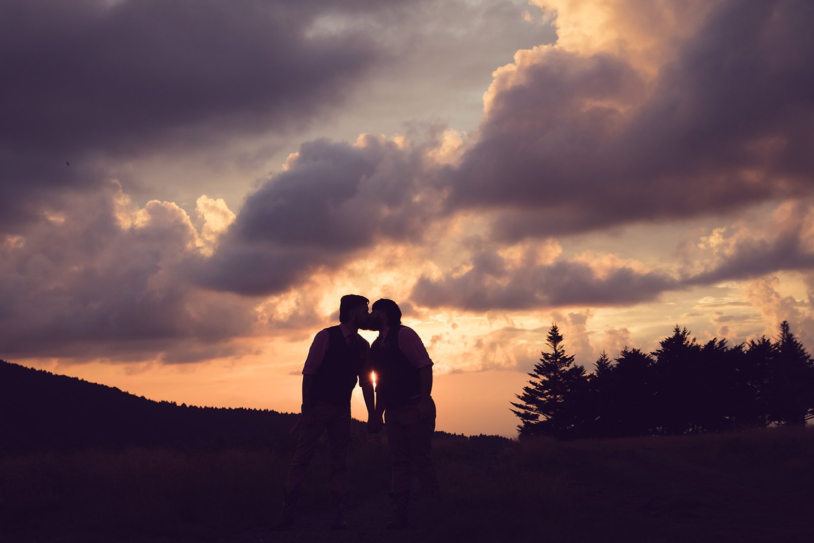 Eliza-Bell-Photo-Roan-mountain-elopement-Thomas-Korey-103_websize.jpg