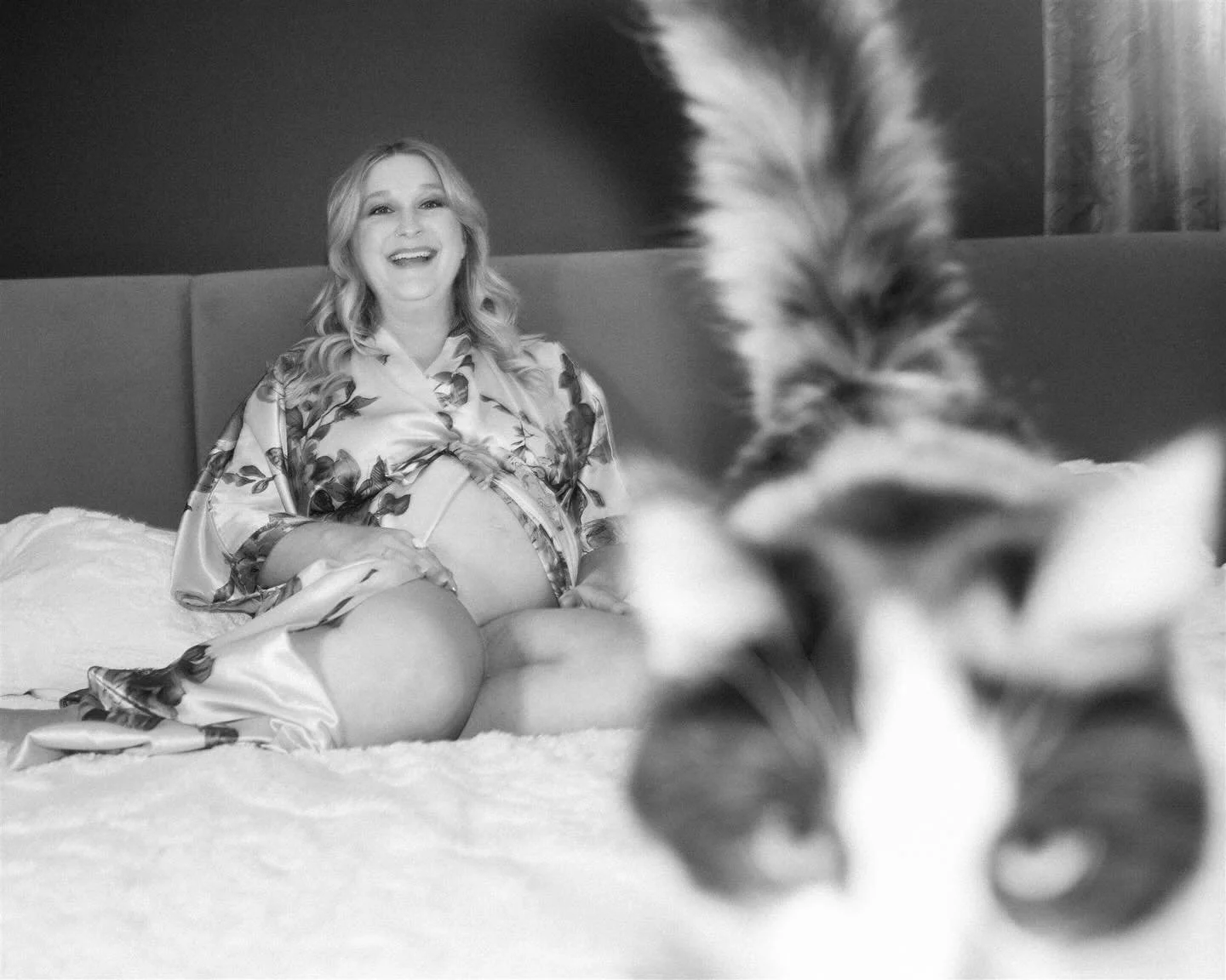 I can give all sorts of reasons for wanting to photograph people in their homes, but primarily it&rsquo;s because that&rsquo;s where the cats are. 

Opening the books for in home winter sessions. As always, they are artful, intentional, enjoyable, an