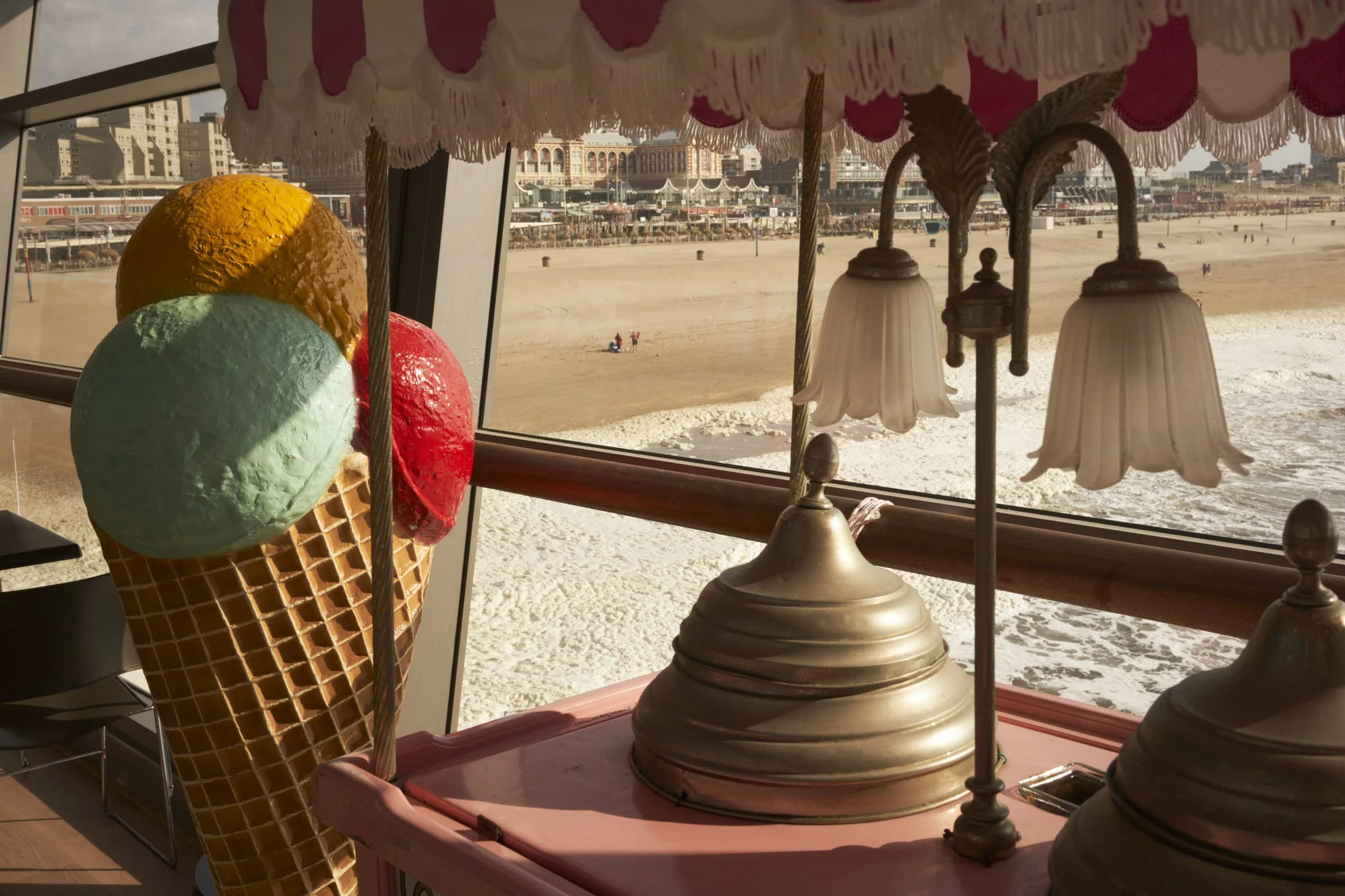 Web-JochemvanGrunsven-IwanttogotothebeachNLD-- 4.jpg
