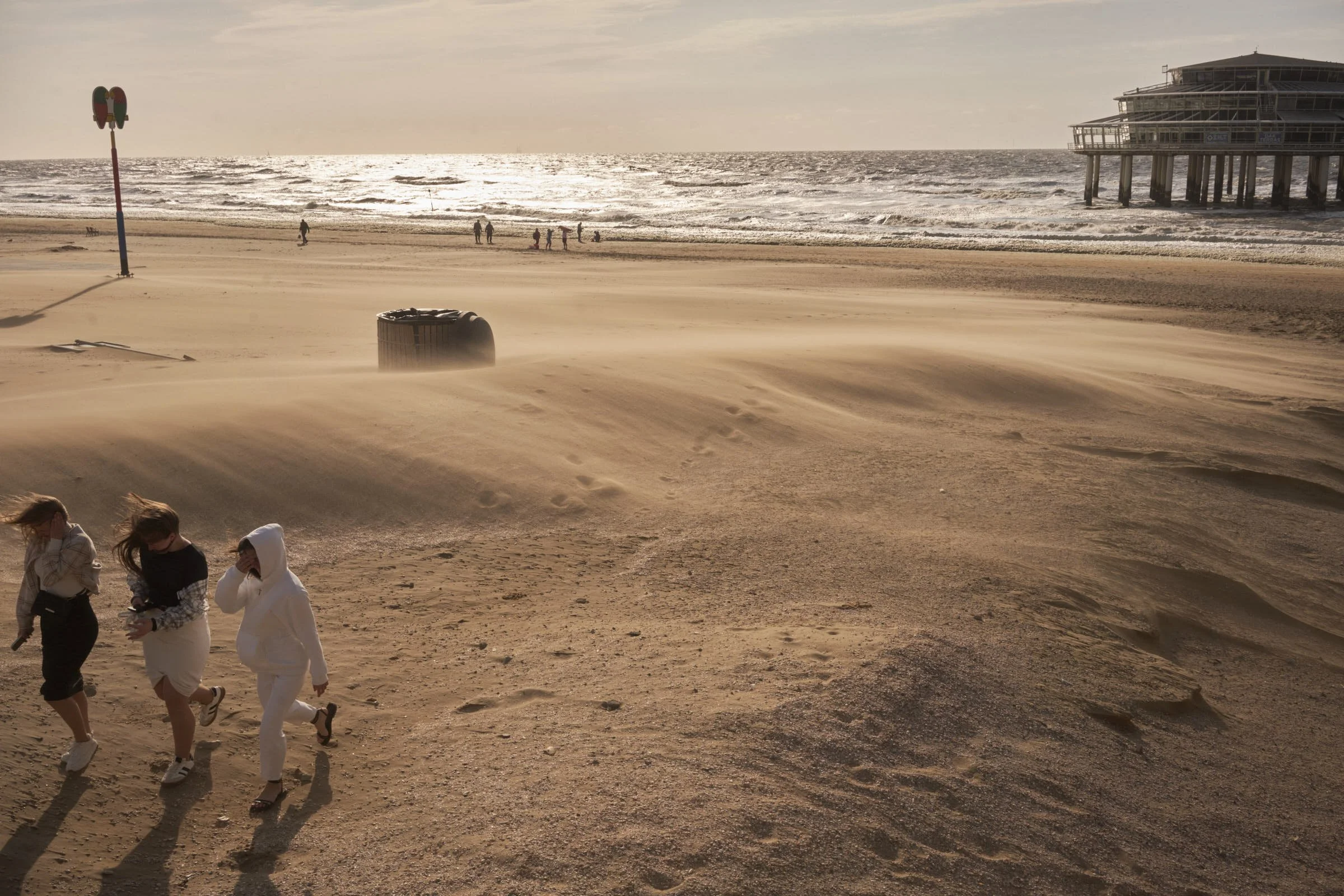 Web-JochemvanGrunsven-IwanttogotothebeachNLD-- 9.jpg