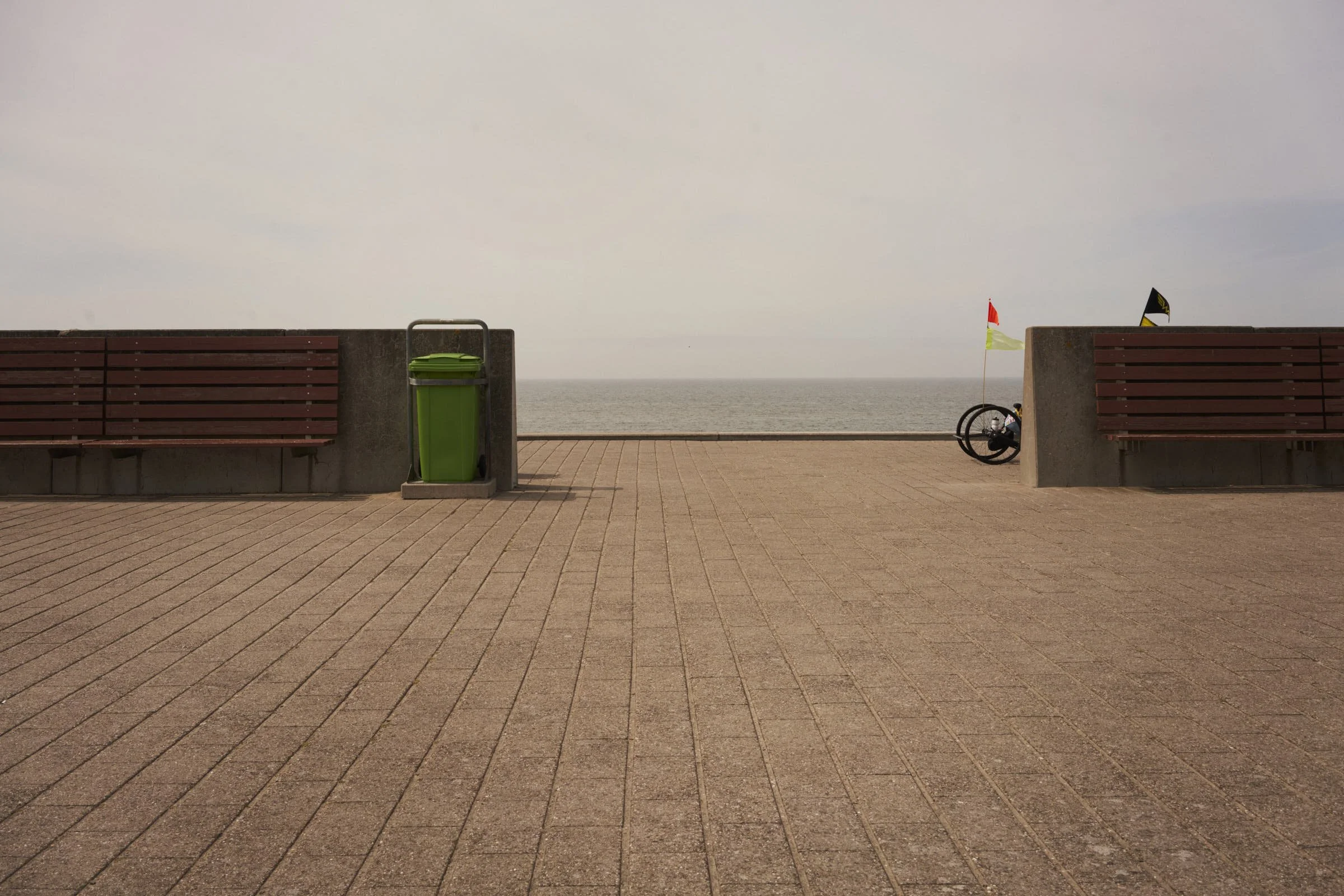 Web-JochemvanGrunsven-IwanttogotothebeachNLD-- 29.jpg