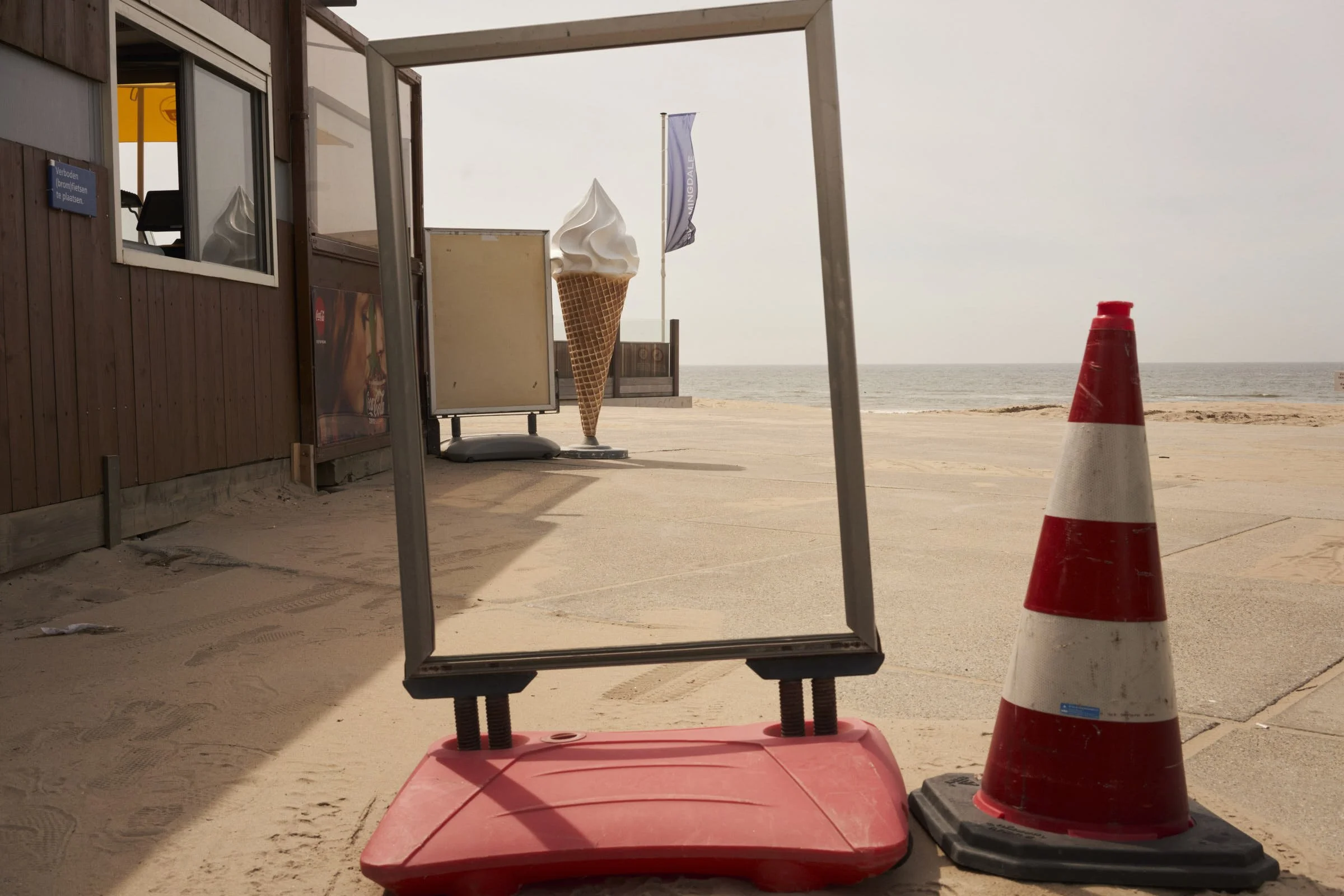 Web-JochemvanGrunsven-IwanttogotothebeachNLD-- 30.jpg