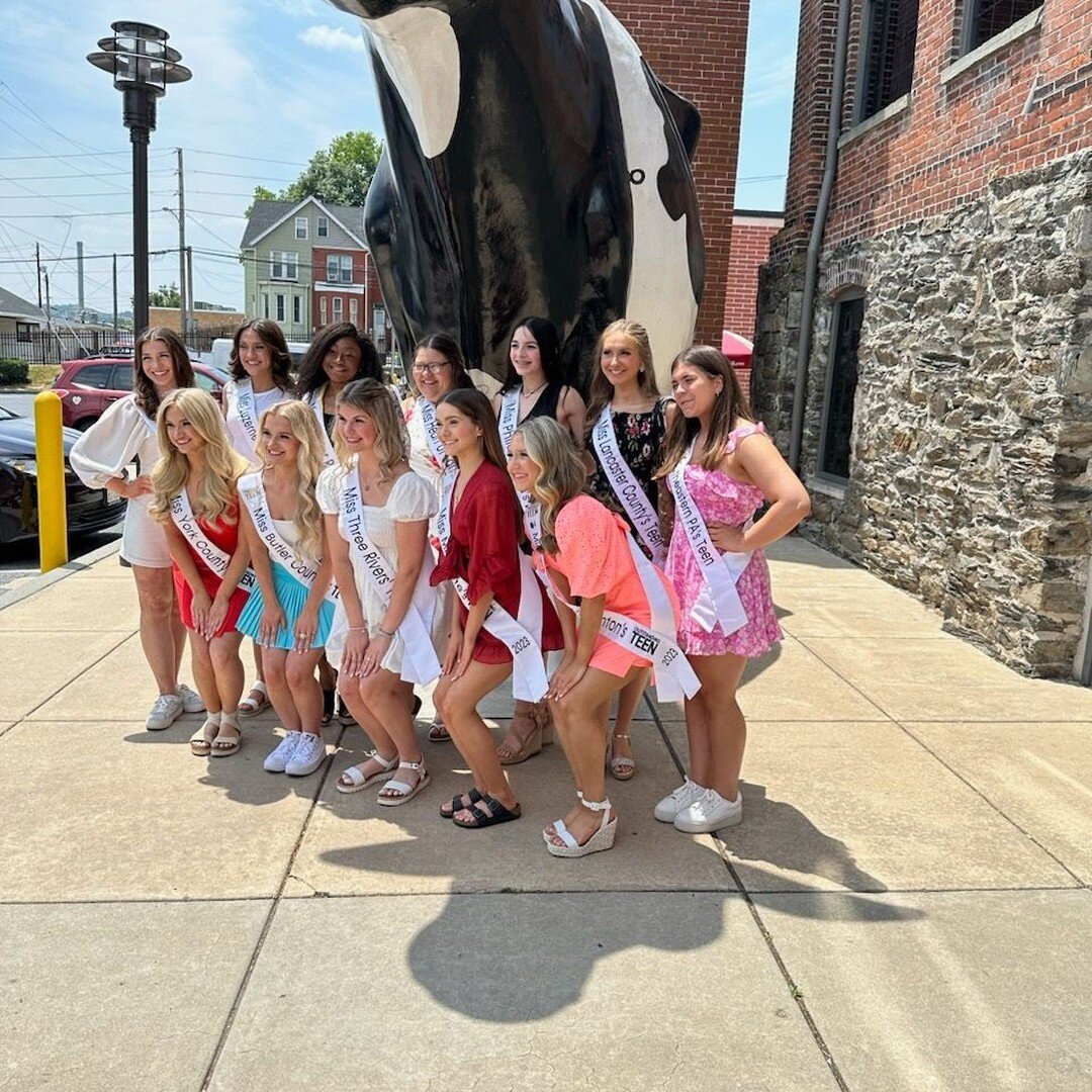 What an incredible arrival for Miss Pennsylvania week at the Turkey Hill Experience. We had a lot of fun participating in the different activities and meeting their wonderful staff. My new sisters and I are now ready to conquer the week ahead! 🐄🐮