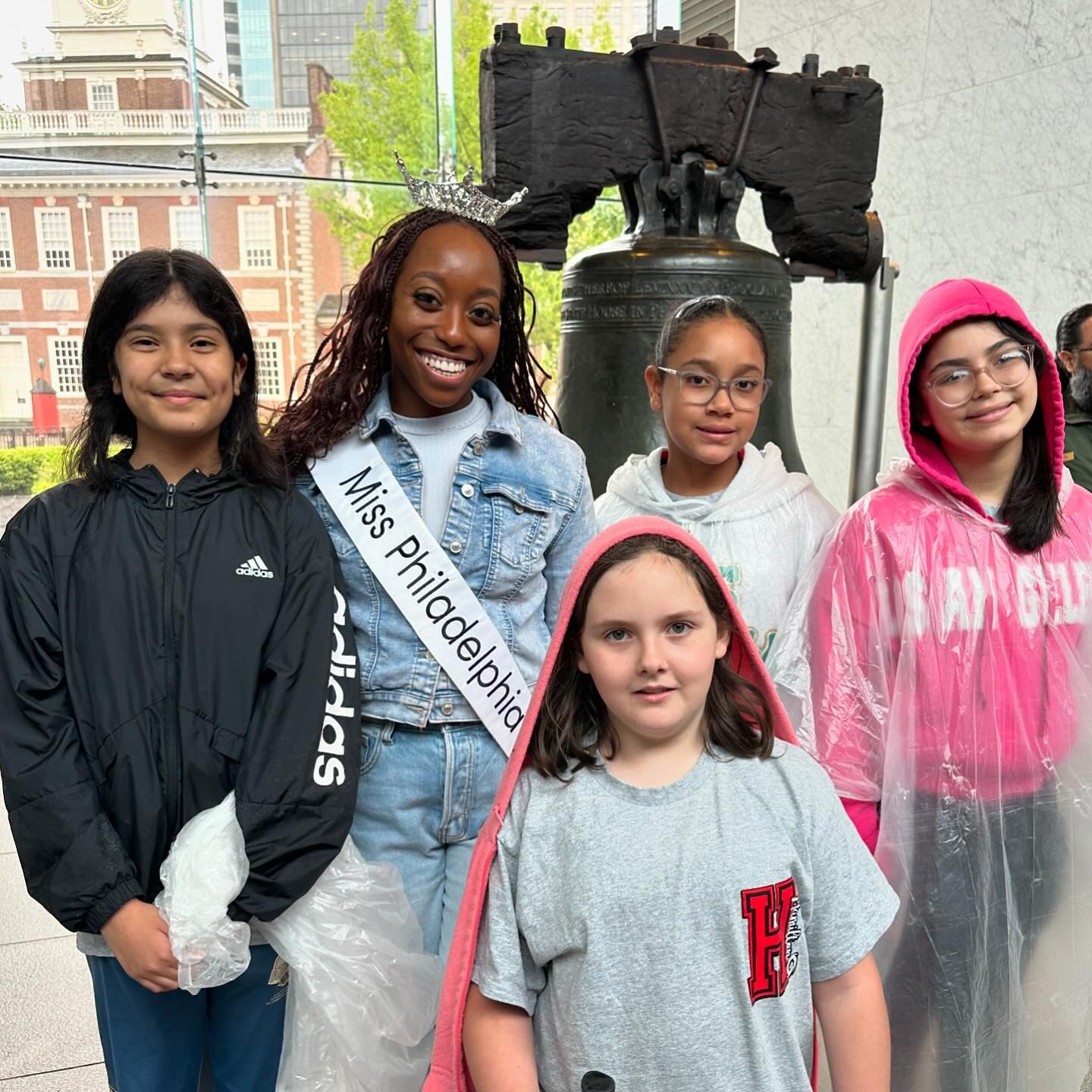 A student asked me if it&rsquo;s always rainy in Philadelphia, and I said no, Its always SUNNY in Philadelphia&hellip; just not today! ( Pun intended💕)

I had the most amazing day with the students from Hamilton Elementary in Lancaster, PA! Thank yo