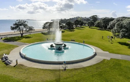 fountain-water-ocean-sea-feature-grass-park-beach-trees