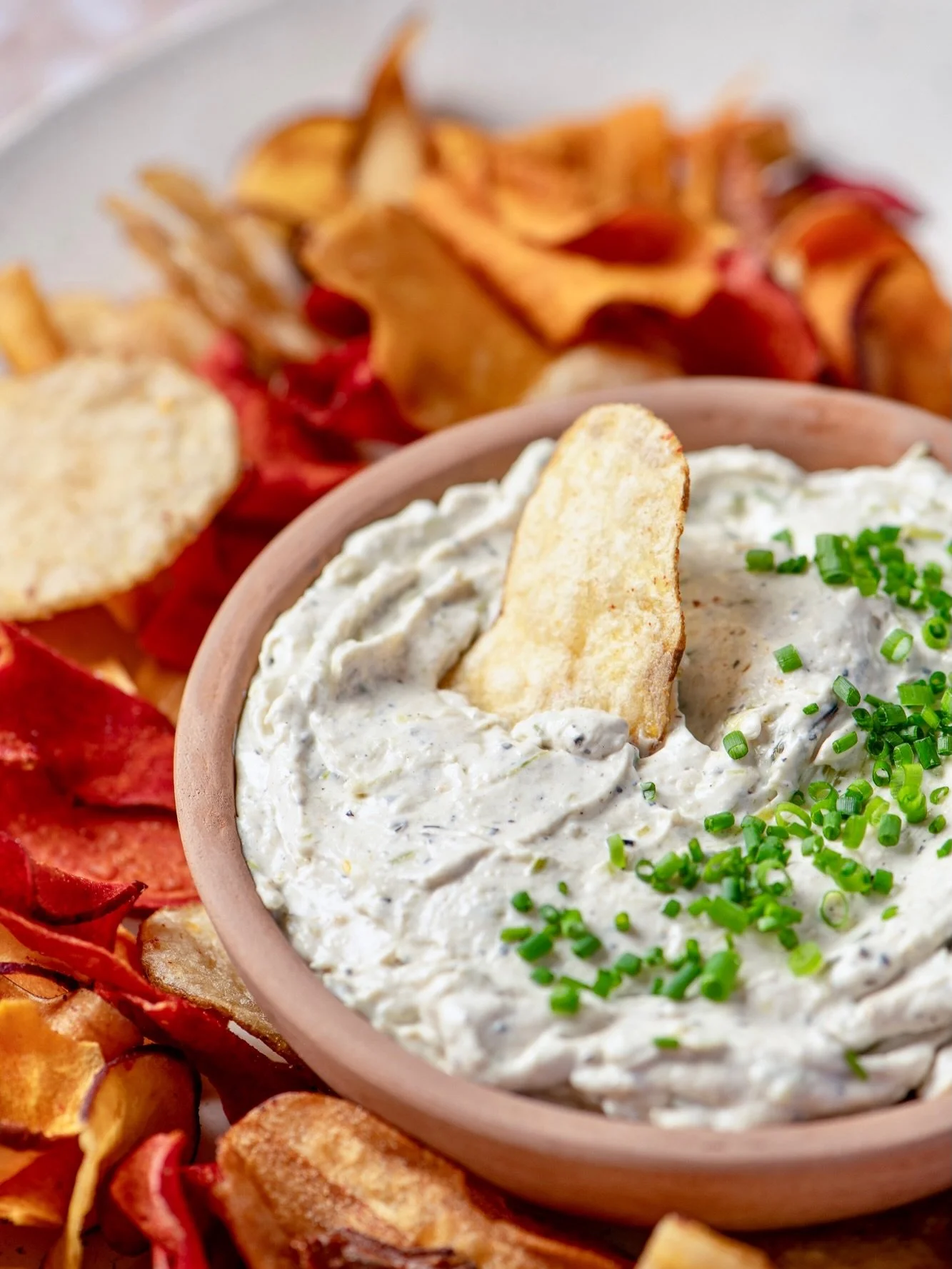 New recipe on the blog! I know. I know. It&rsquo;s been a long time since I&rsquo;ve posted a new recipe. I&rsquo;ll try to be better for the second half of this year. This one was worth the wait. 

Charred Garlic Scape Dip is creamy with a little sm