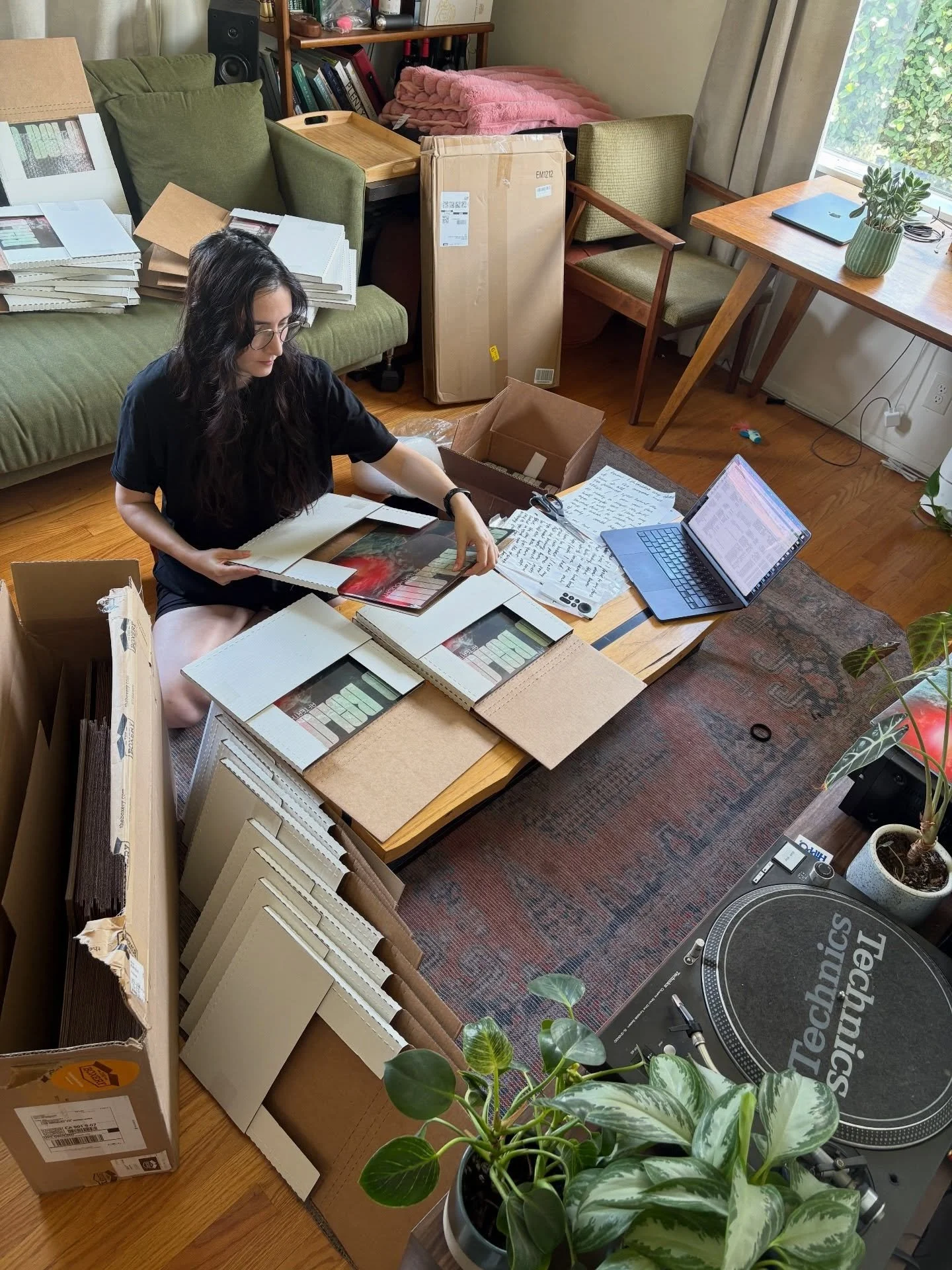 Sending out vinyls this week btw! :D Also I still have a bunch of lyric sheets lying around so leave me a note on ur order if you want one 🖤

I can also sign it, however this may decrease the value of the vinyl - you have been warned!