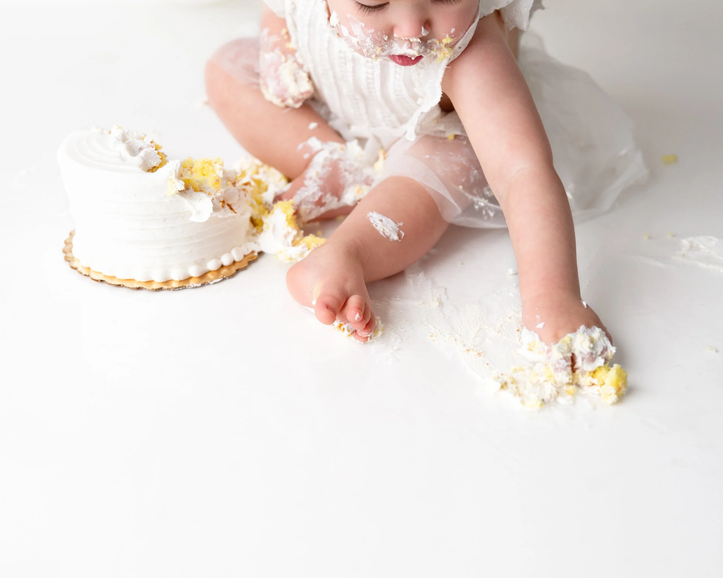 Adeline’s Birthday Cake Smash