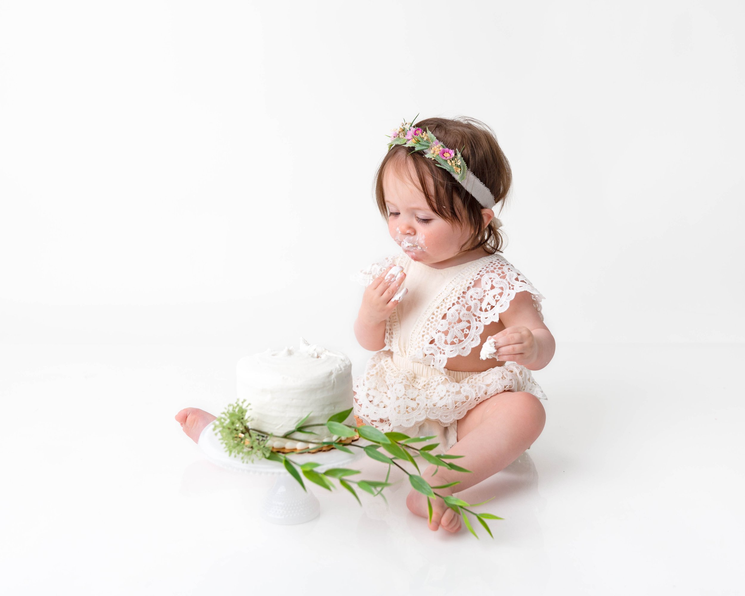 Cake-smash-one-year-old-photos-milestone-images-newborn-photography-baby-girl-spokane-washington-3.jpg