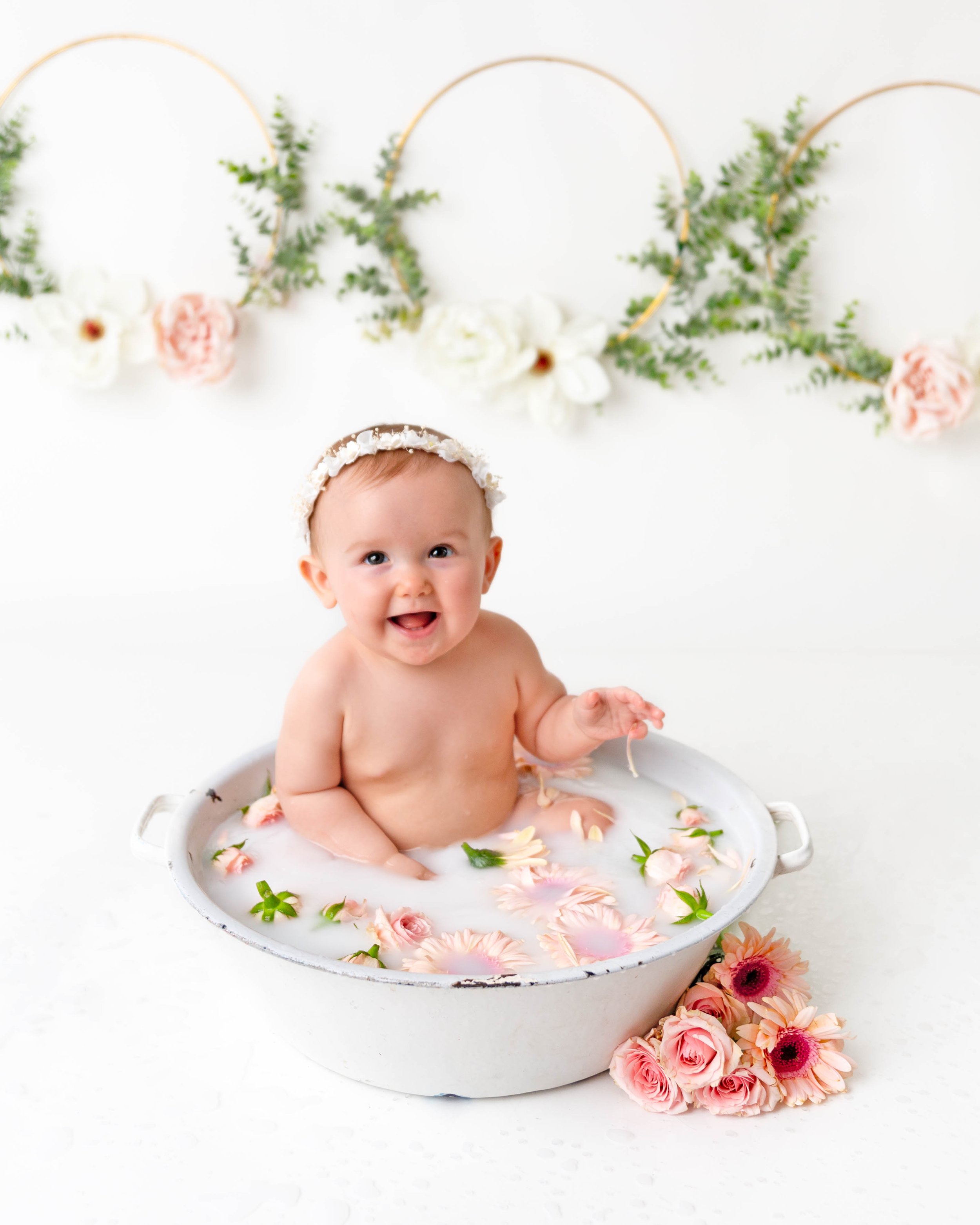 milk-bath-photos-florals-baby-girl-newborn-photography-spokane-washington-6.jpg