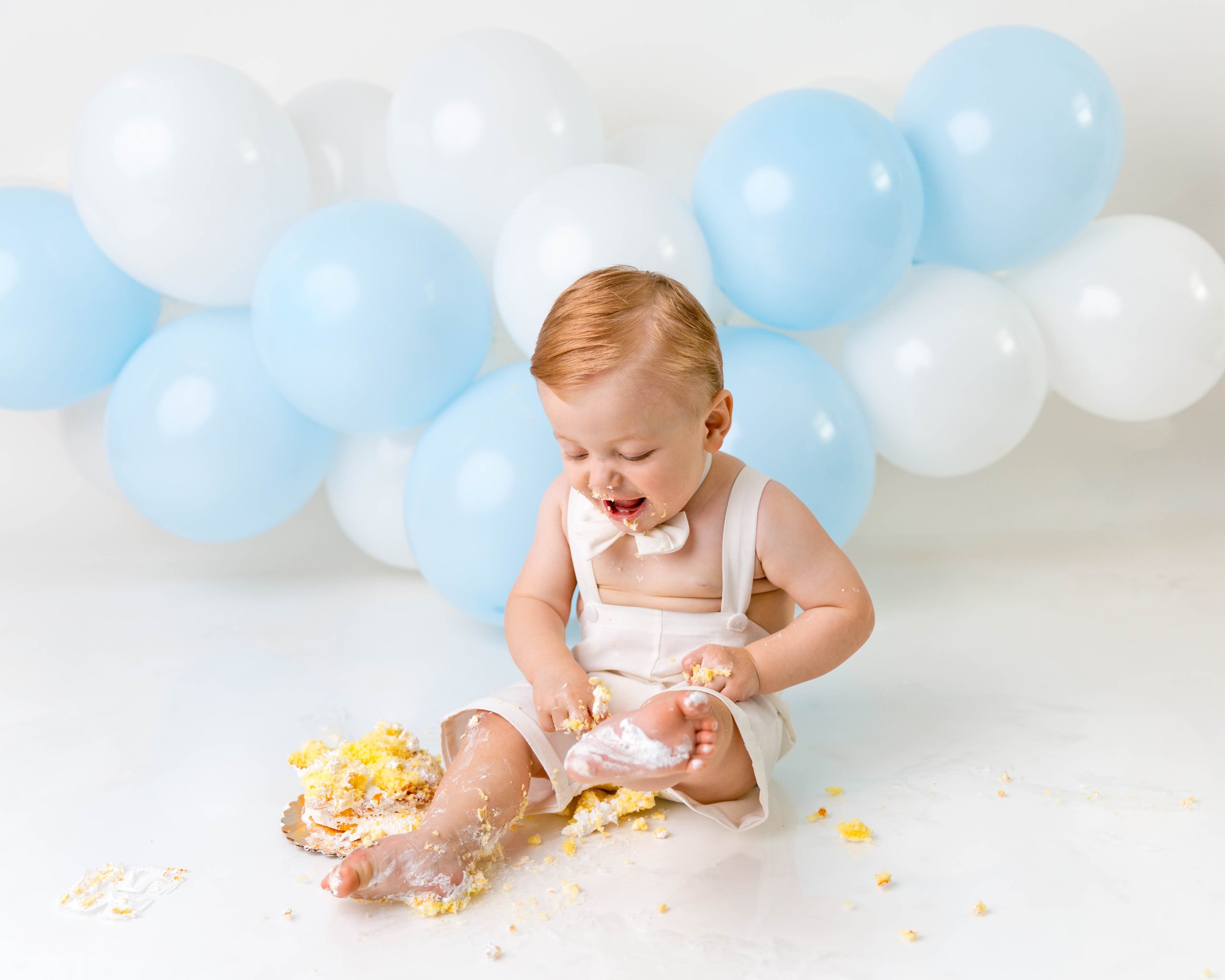 cake-smash-photos-first-birthday-images-milestone-photography-newborn-family-spokane-washington-9.jpg