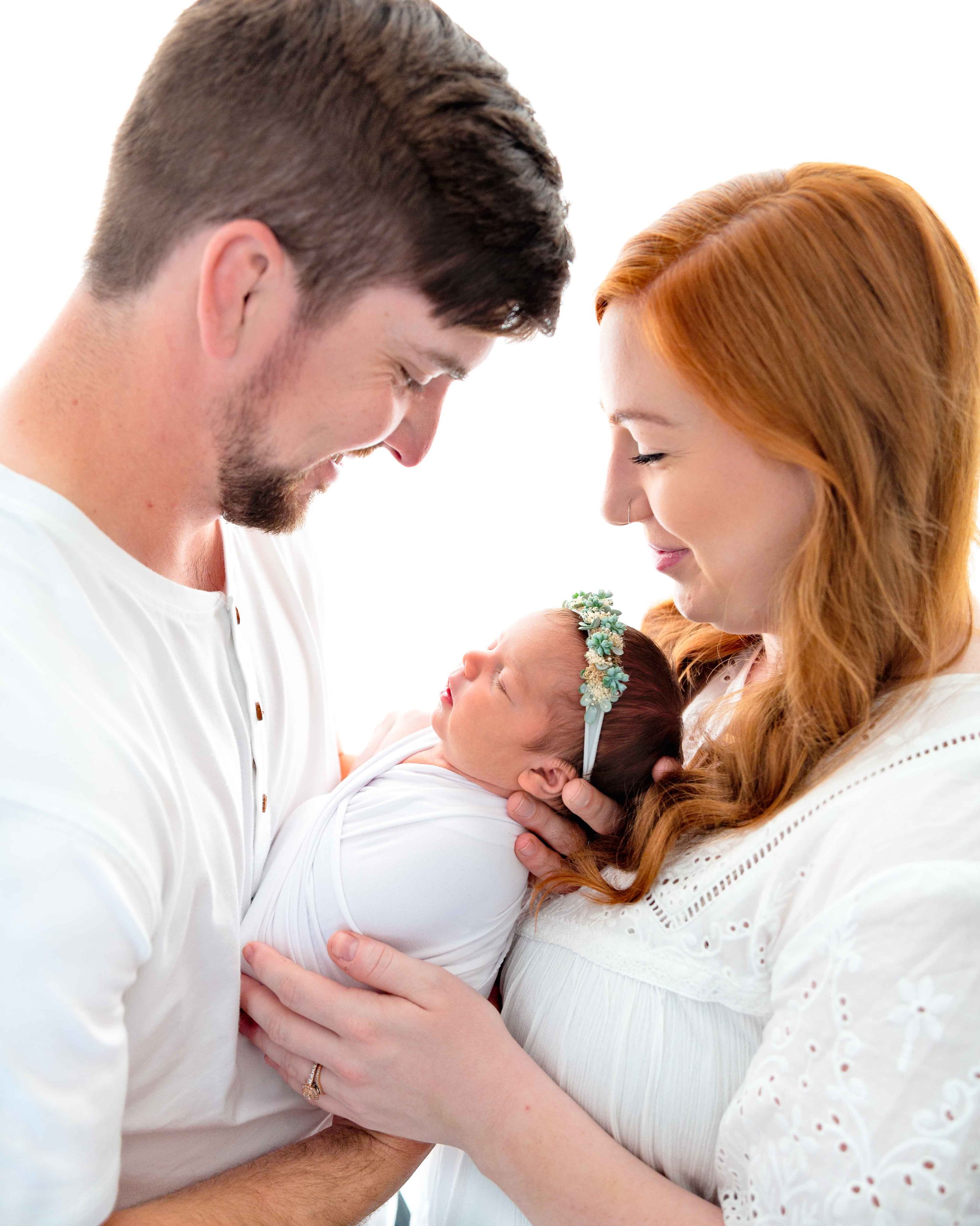 Newborn-baby-girl-photography-infant-images-family-photos-spokane-washington.jpg