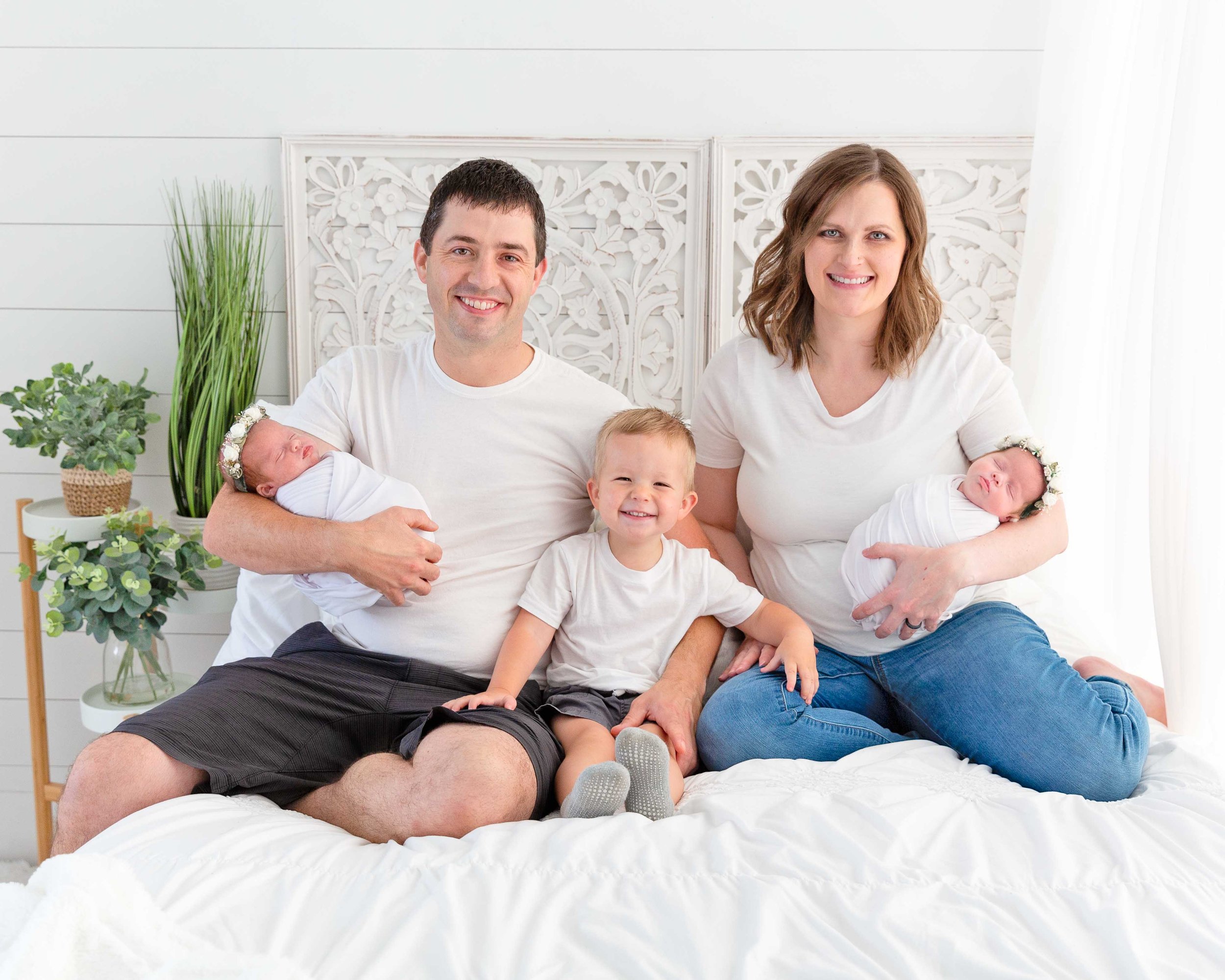 Twin-baby-newborn-photos-family-photography-spokane-washington.jpg
