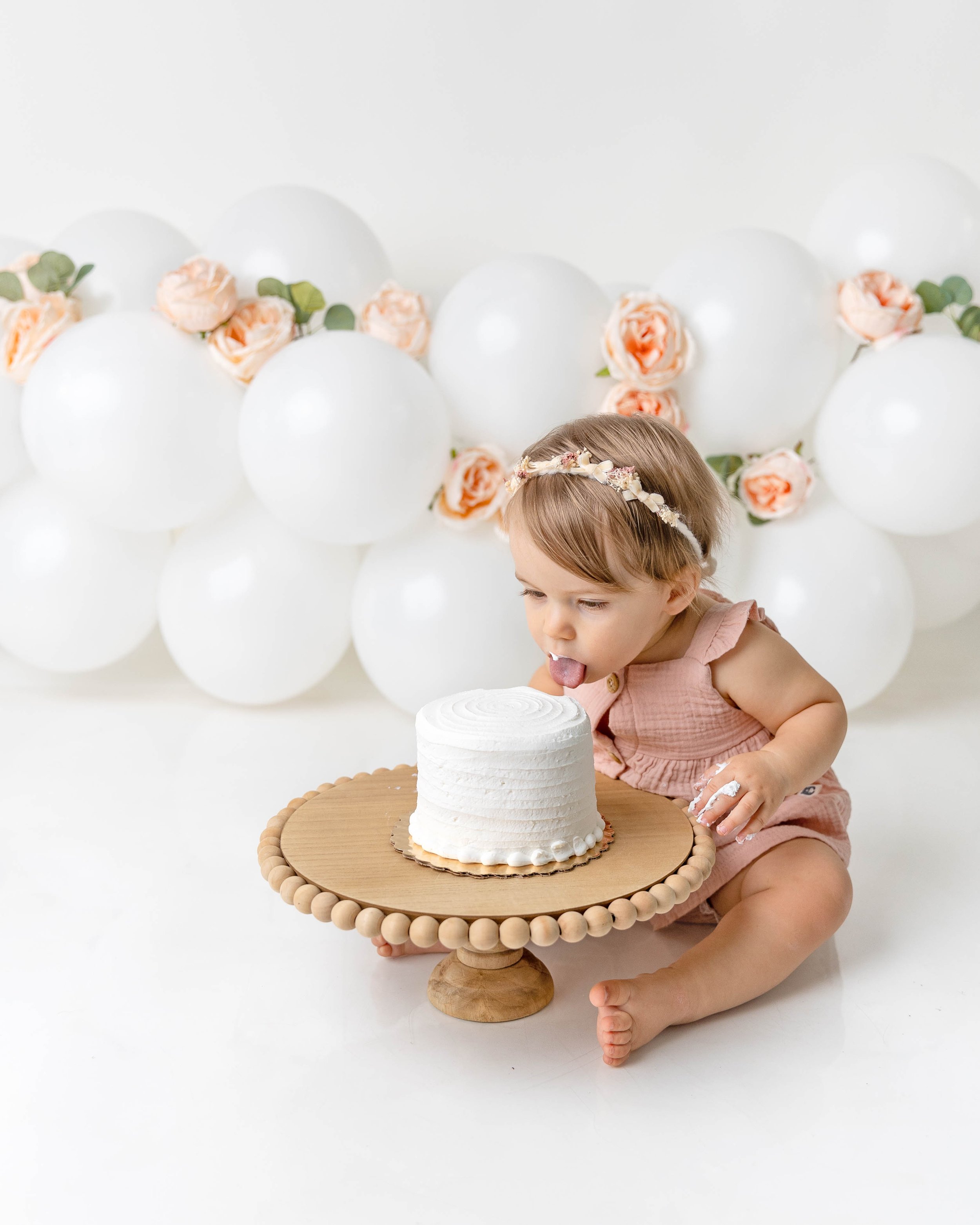 cake-smash-photos-first-birthday-images-newborn-photography-spokane-washington-6.jpg