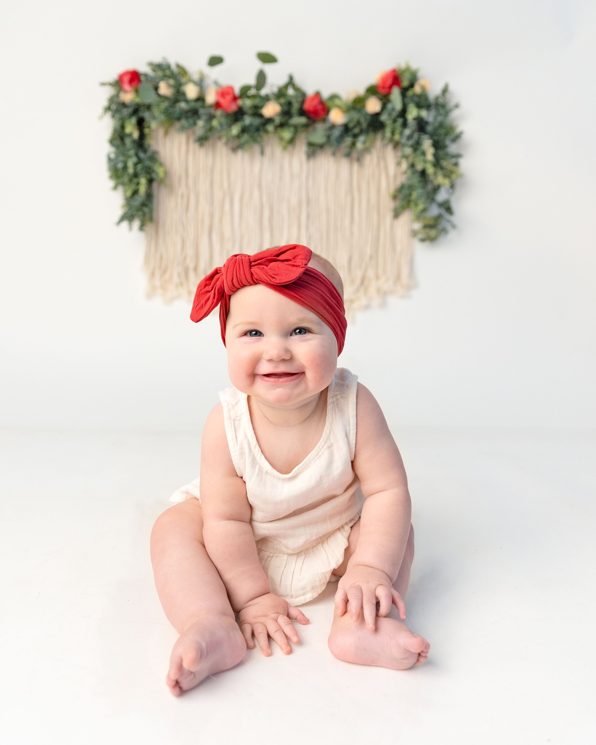 baby-girl-milk-bath-flowers-milestone-photography-newborn-photographer-spokane-washington-3.jpg
