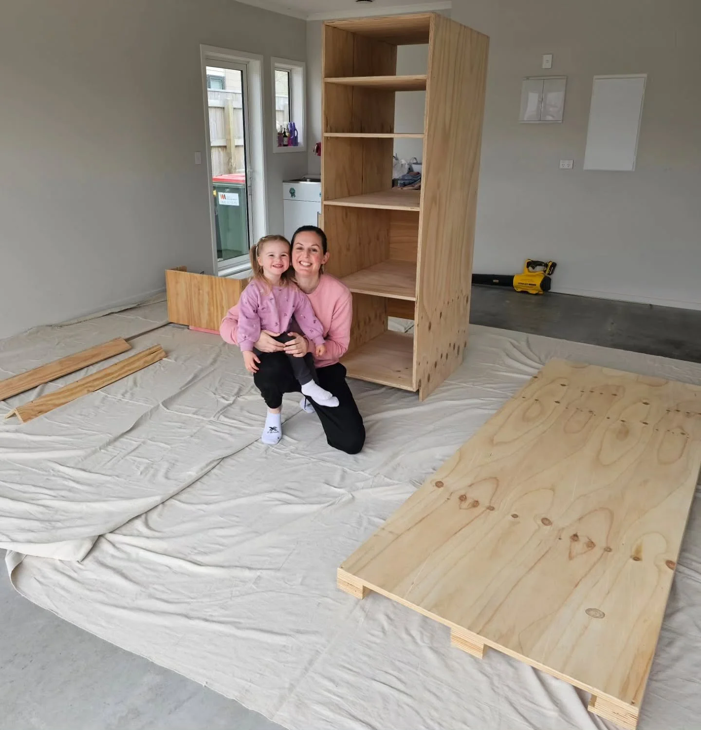 The Kapiti Coast Art Trail preparation is well underway!! This is the before photo... since then there's been sanding, painting, cleaning, and lots of other behind the scenes work going on. In just a few days our garage is going to be completely tran