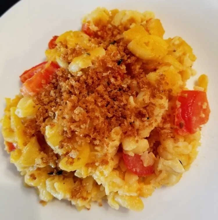 macaroni+and+cheese+with+tomatoes.jpg