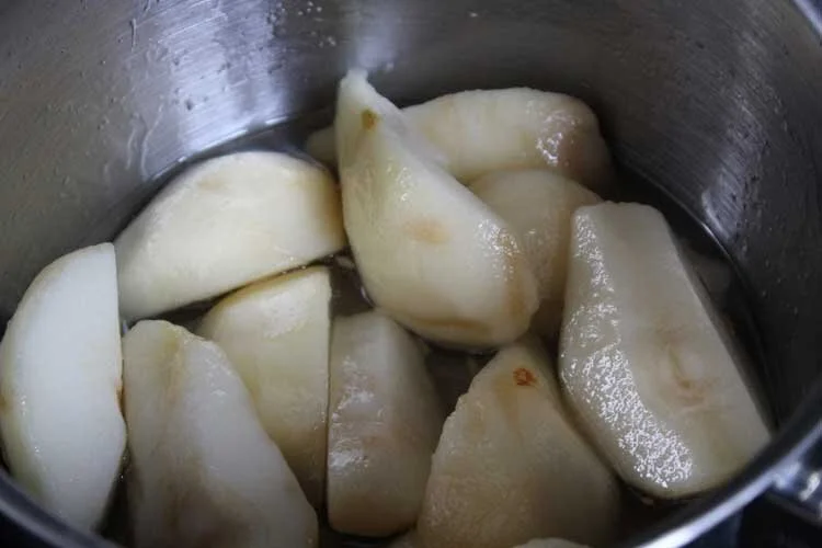 pears1.jpg