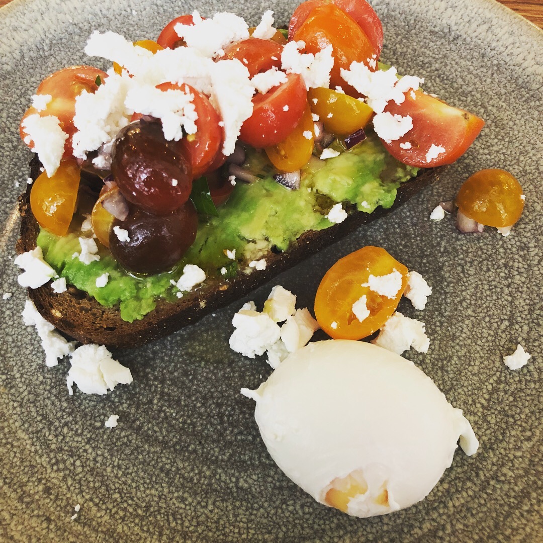 Avo on toast with feta and tomatoes