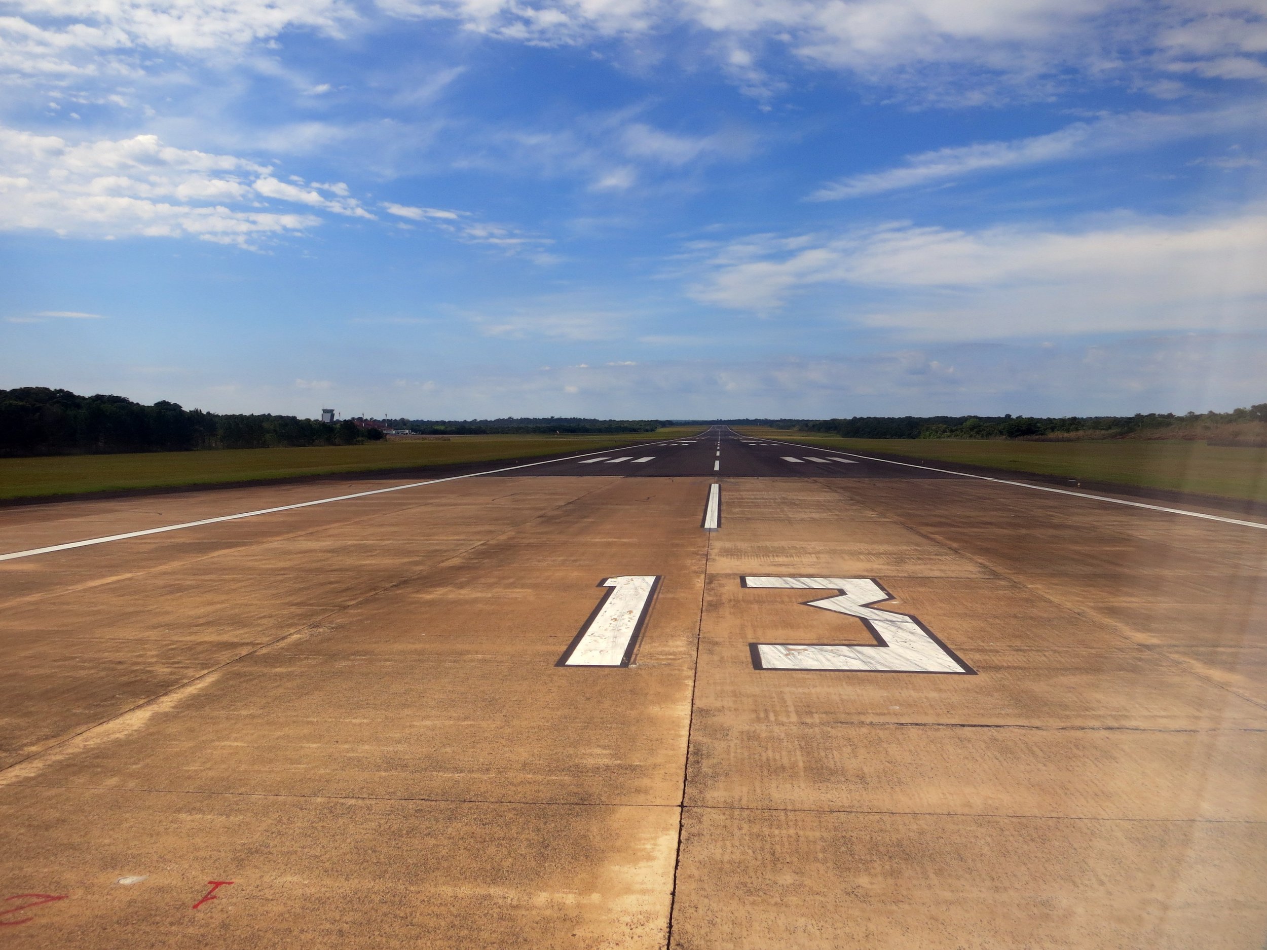 landing-track-2428487.jpg
