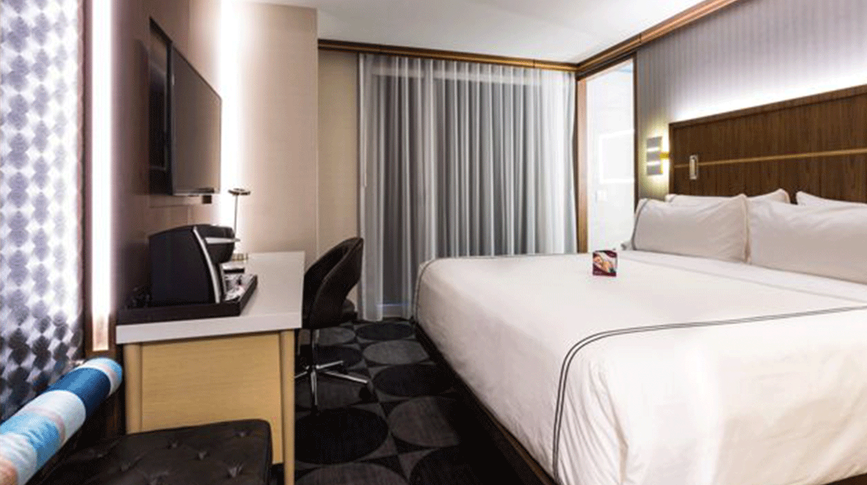 Spacious-King-Guest-Room.jpg