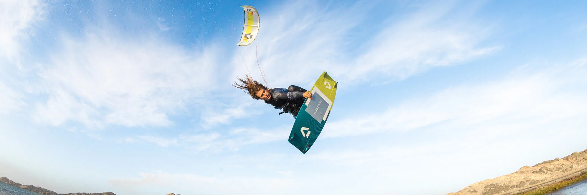 Duotone_Kiteboarding_Select_Textreme_2020_Tom_Hebert_Header_03.jpg