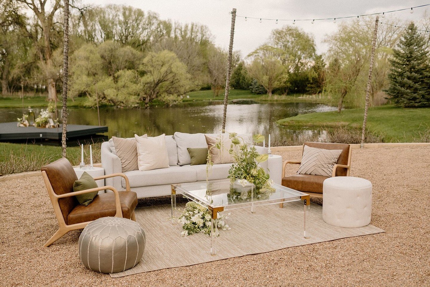 ✨Lounge by the lake ✨⁠
⁠
Such a hidden gem of a venue! @burning_sky_farm⁠
Bringing beauty to match the outdoors with our lounge and furniture rentals.🤍⁠
⁠
⁠
#pillows #livingroomdesign #luxury #furnituredesign #furniture #outside #decor #outdoorfurni
